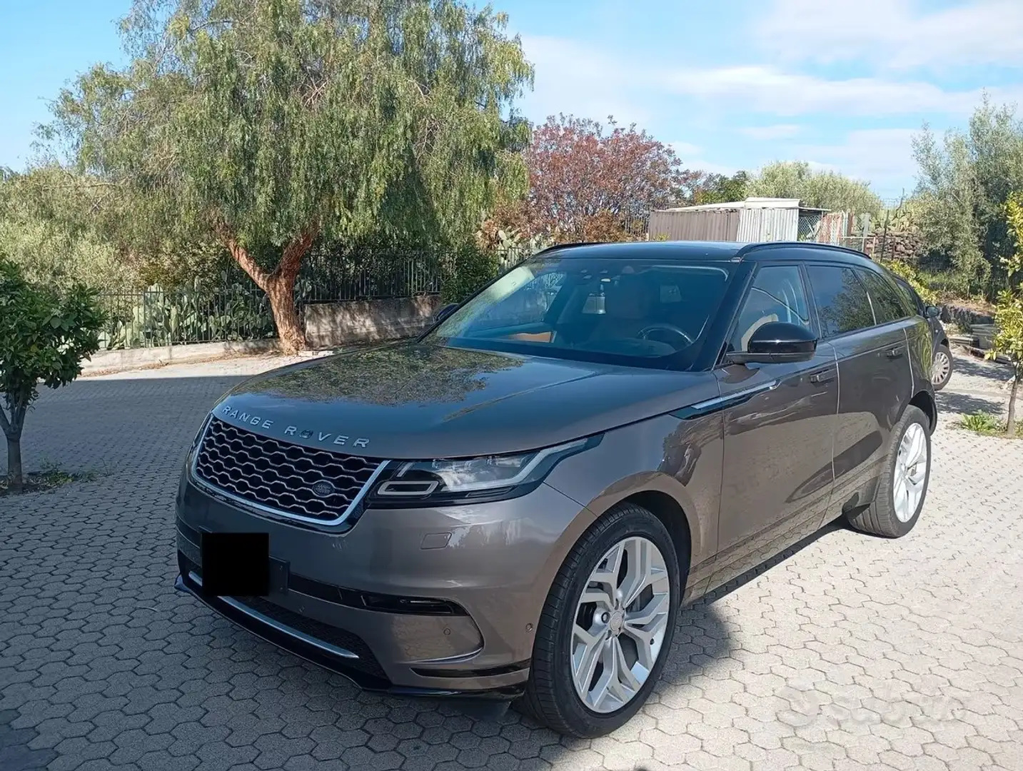 Land Rover Range Rover Velar Range Rover Velar D300 SE Beige - 1