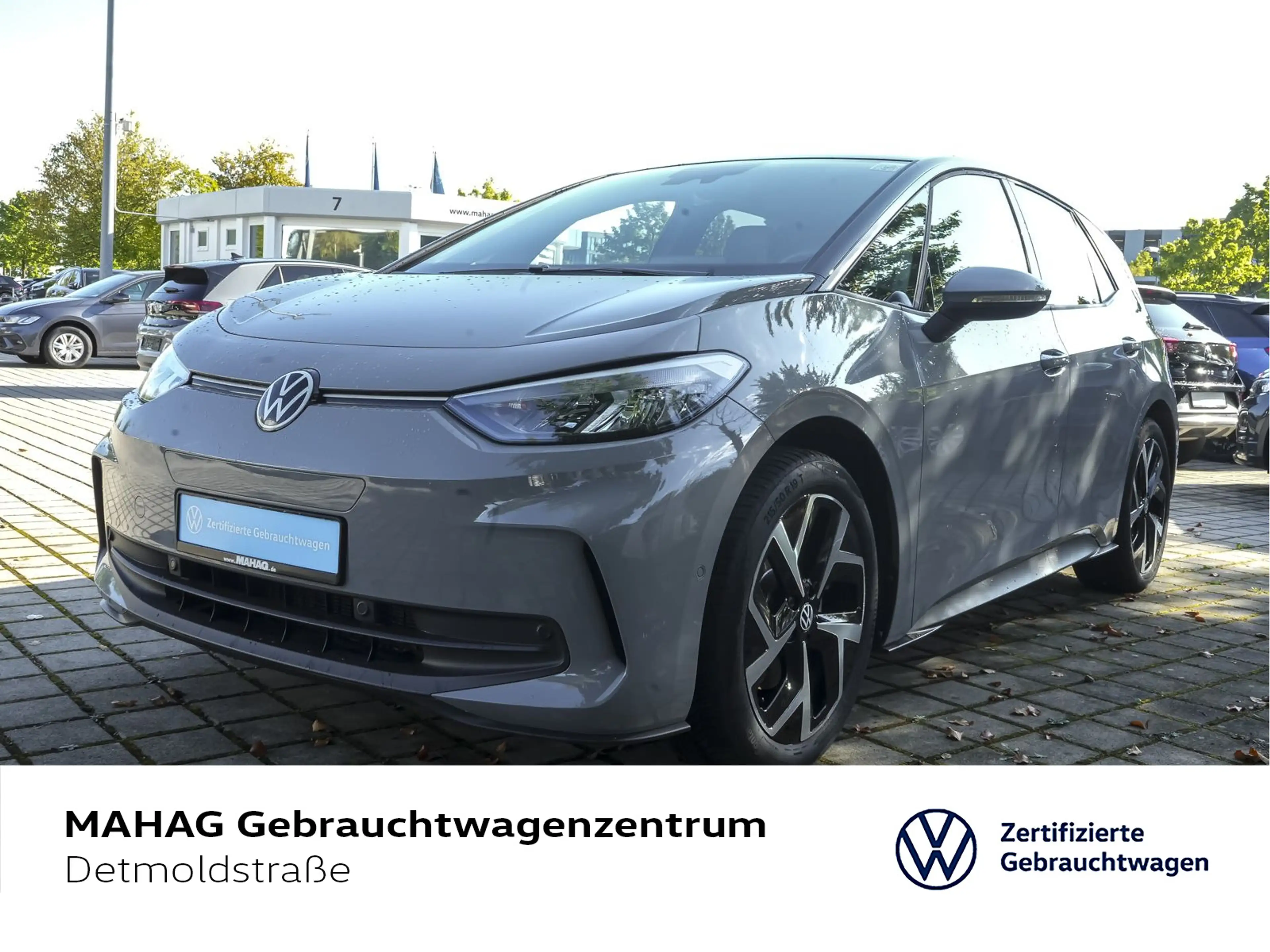 Volkswagen ID.3 MOVE Pro 150kW CCS LED Navi ParkAssist+ Rea