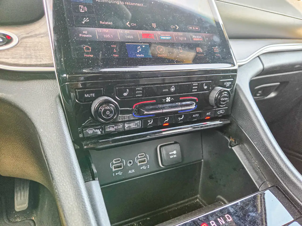 Jeep Grand Cherokee снимка Jeep Grand Cherokee