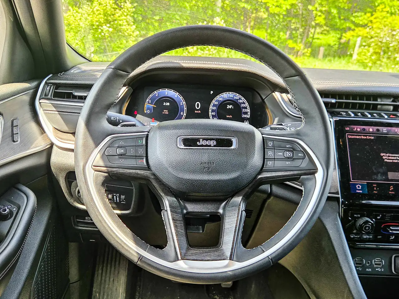 Jeep Grand Cherokee снимка Jeep Grand Cherokee