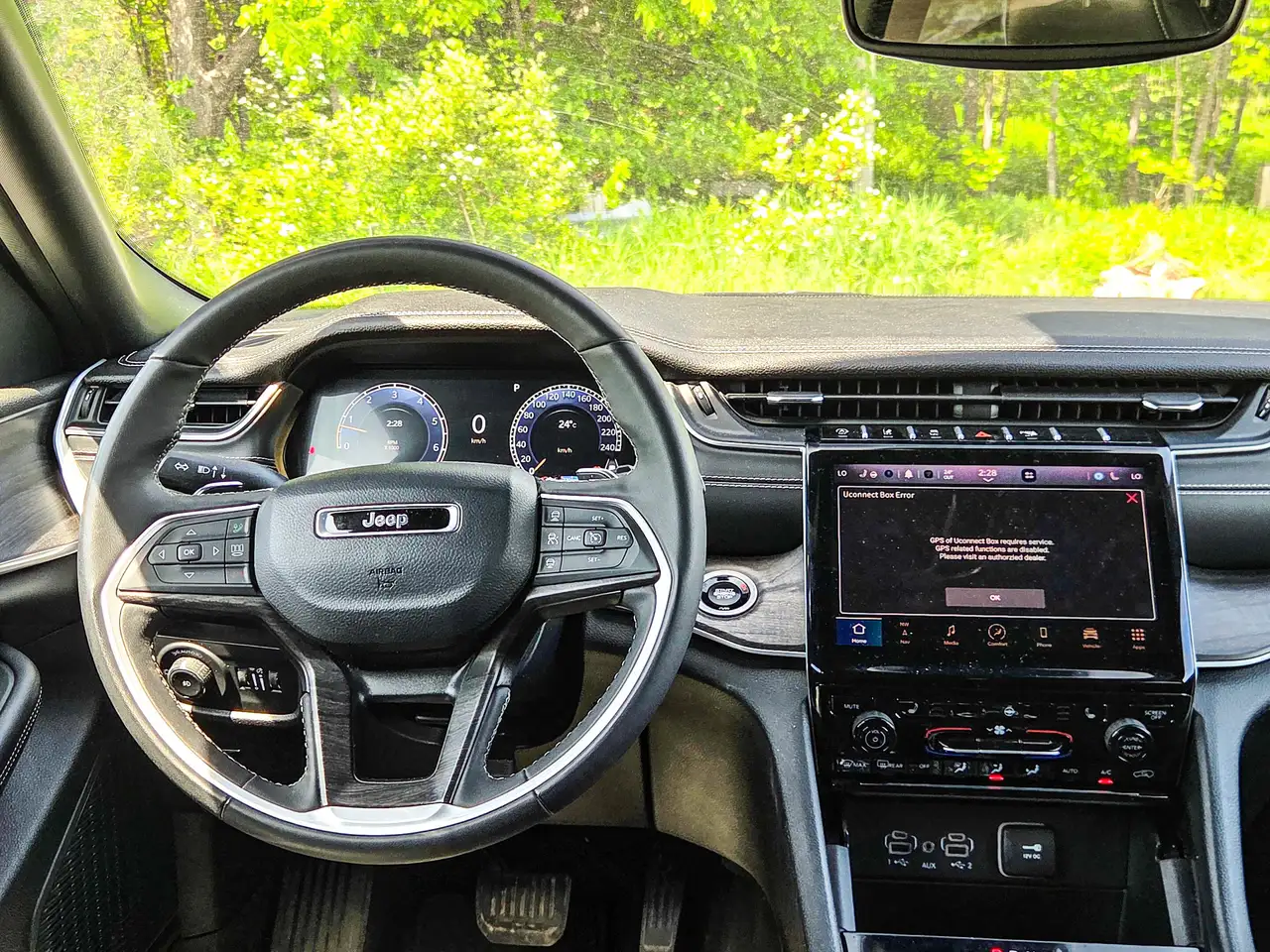 Jeep Grand Cherokee снимка Jeep Grand Cherokee