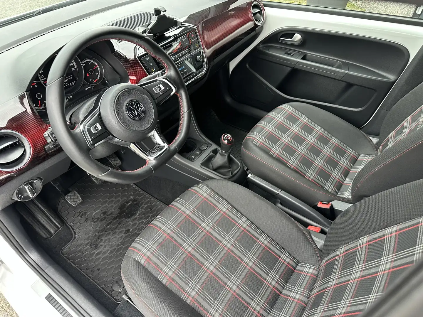 Volkswagen up! 1.0 TSI GTI Stoelverwarming | Parkeersensoren | Ai Wit - 2