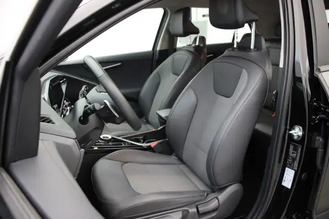 Kia Niro view 11