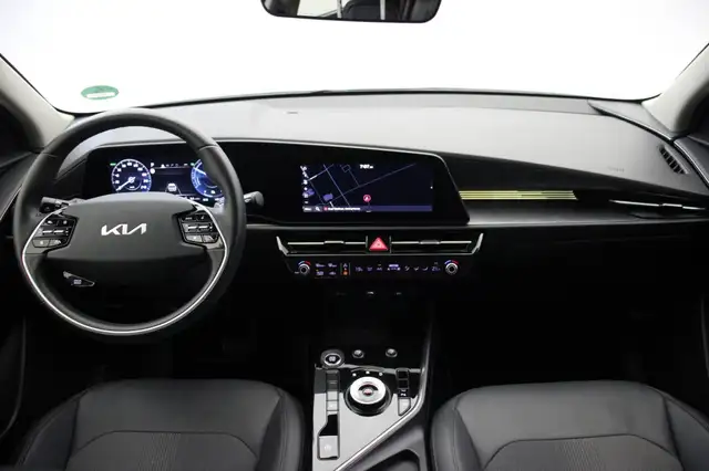 Kia Niro view 2