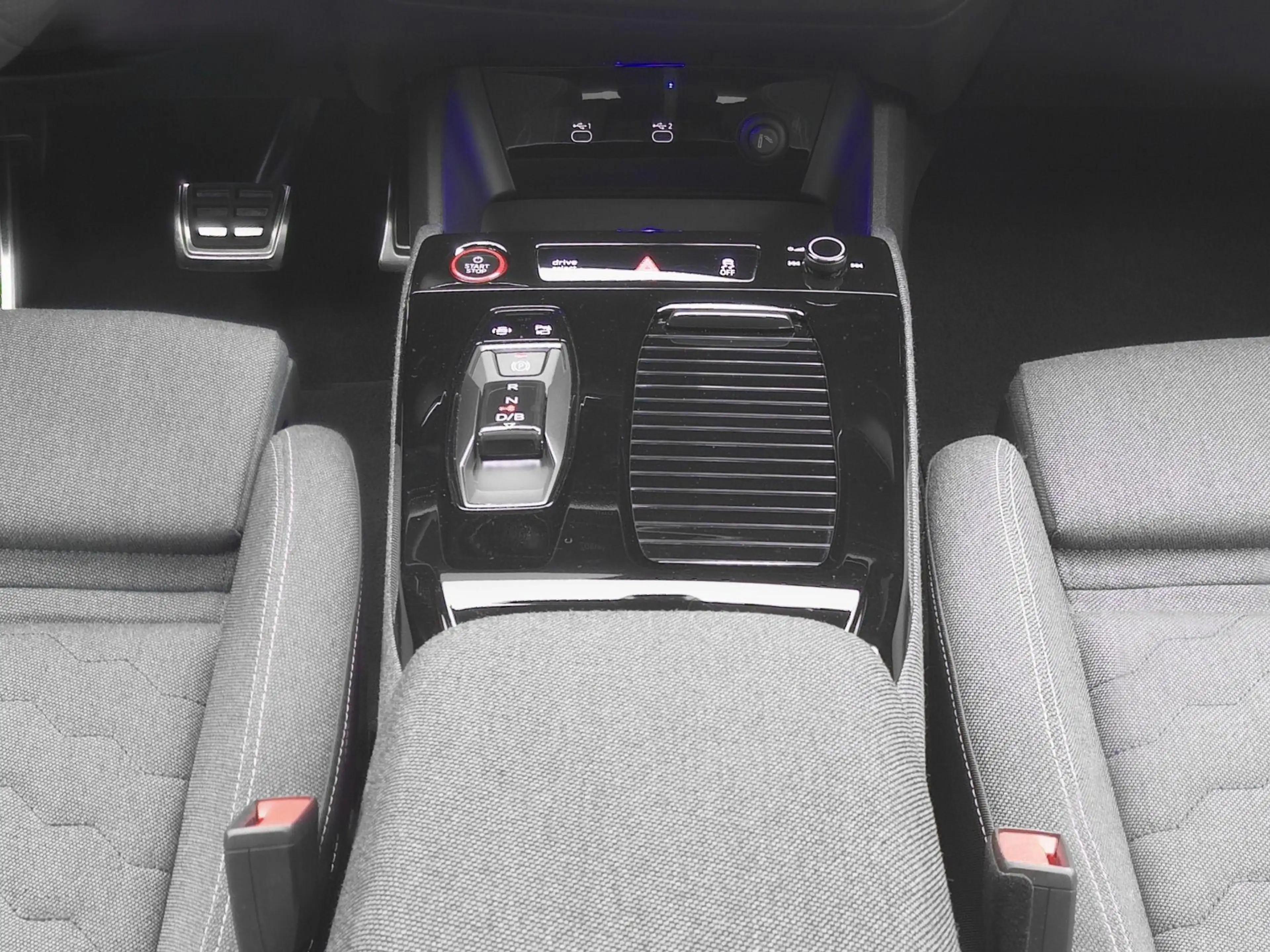 Audi A6 e-tron Avant S edition performance 100 kWh | Luchtvering — photo 10