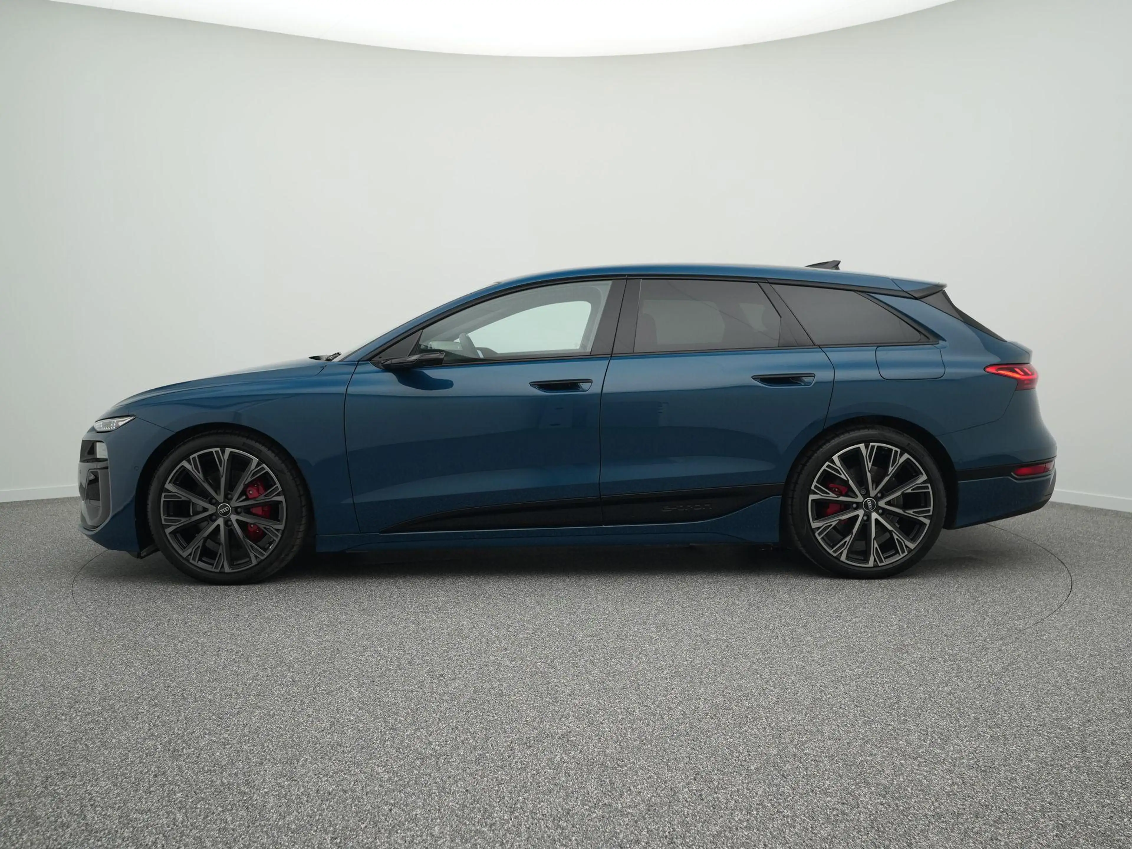 Audi A6 e-tron Avant S edition performance 100 kWh | Luchtvering — photo 12