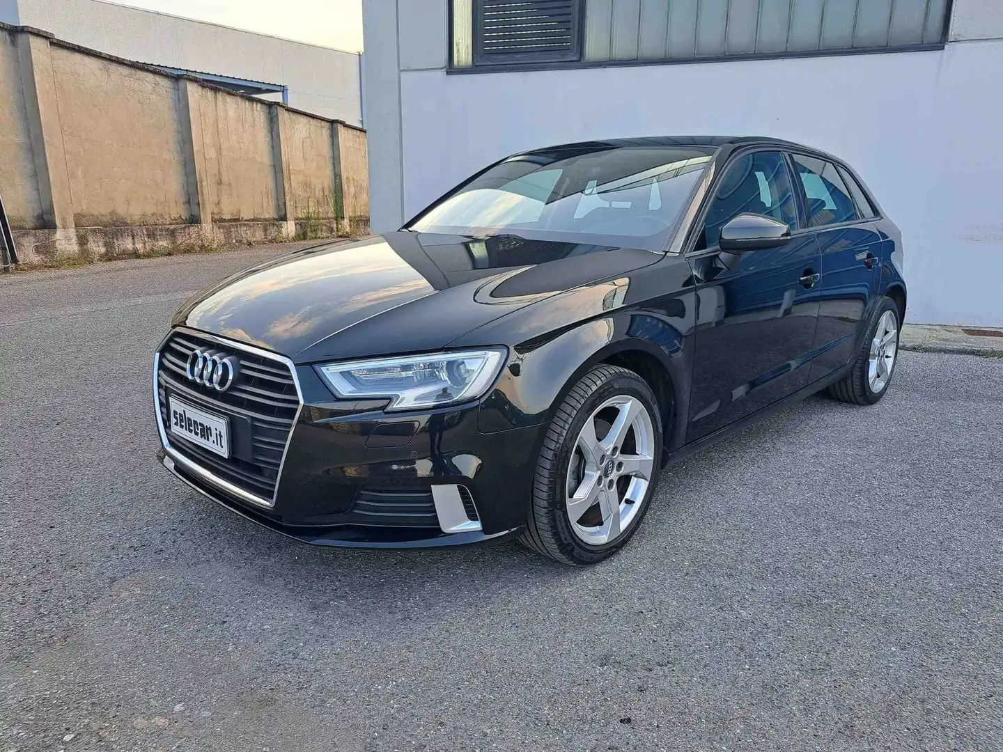 Audi A3 Sportback 30 1.6 tdi Sport 116cv s-tronic Nero - 1