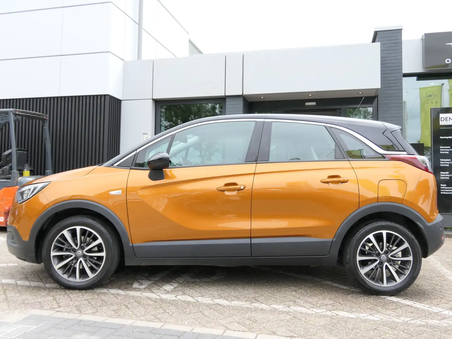 Opel Crossland X 1.2 Turbo Innovation Naranja - 2