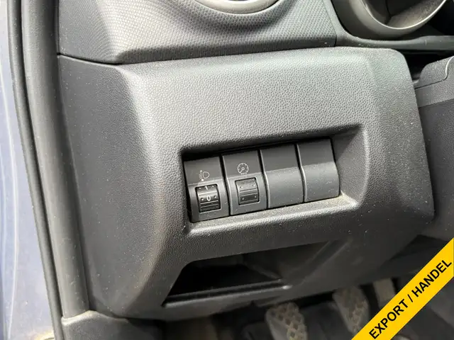 Mazda Mazda3 view 14