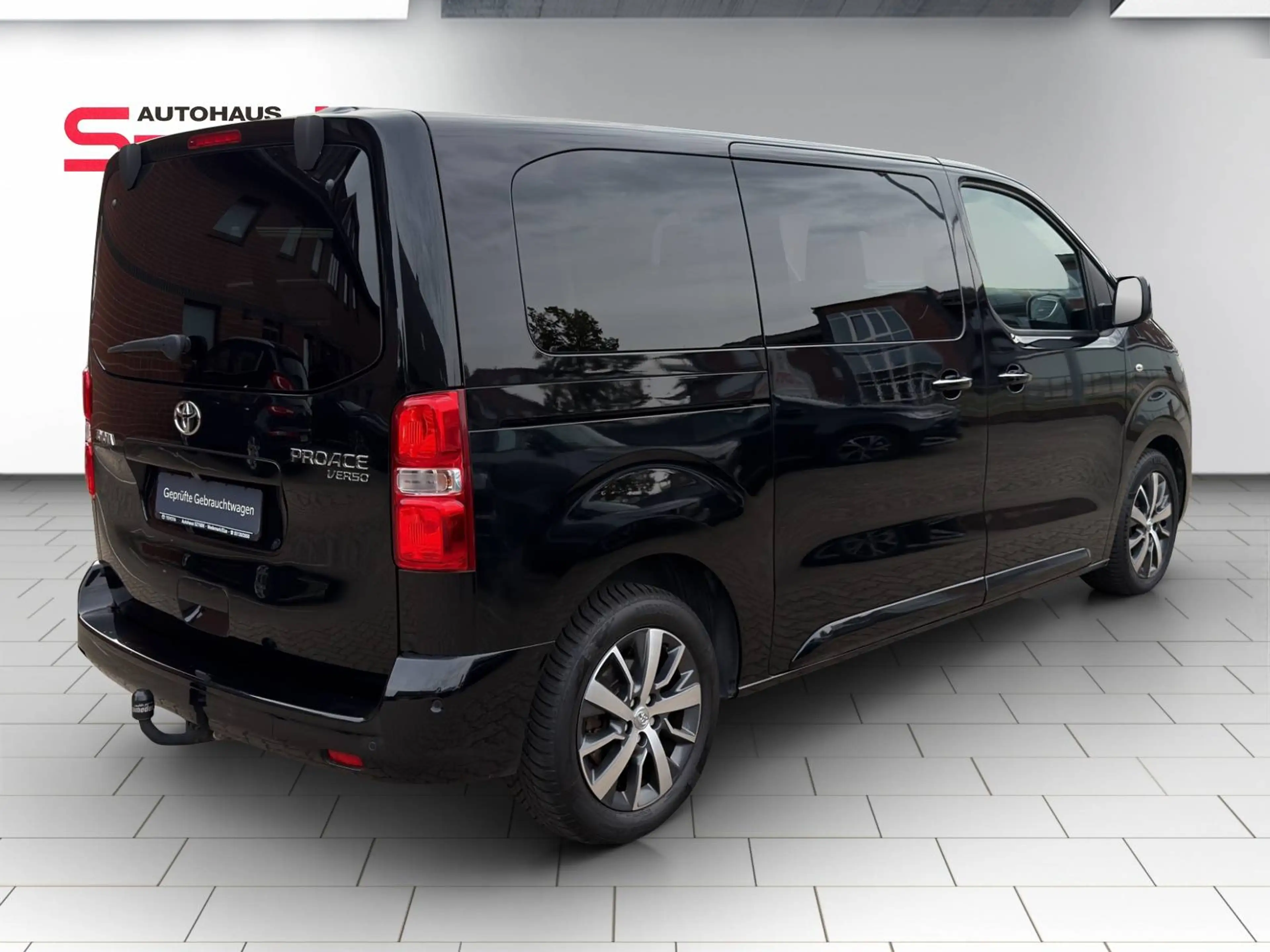 Toyota Proace Proace 2,0-l-D-4D L1 (8-Si.) Verso Team D — photo 5
