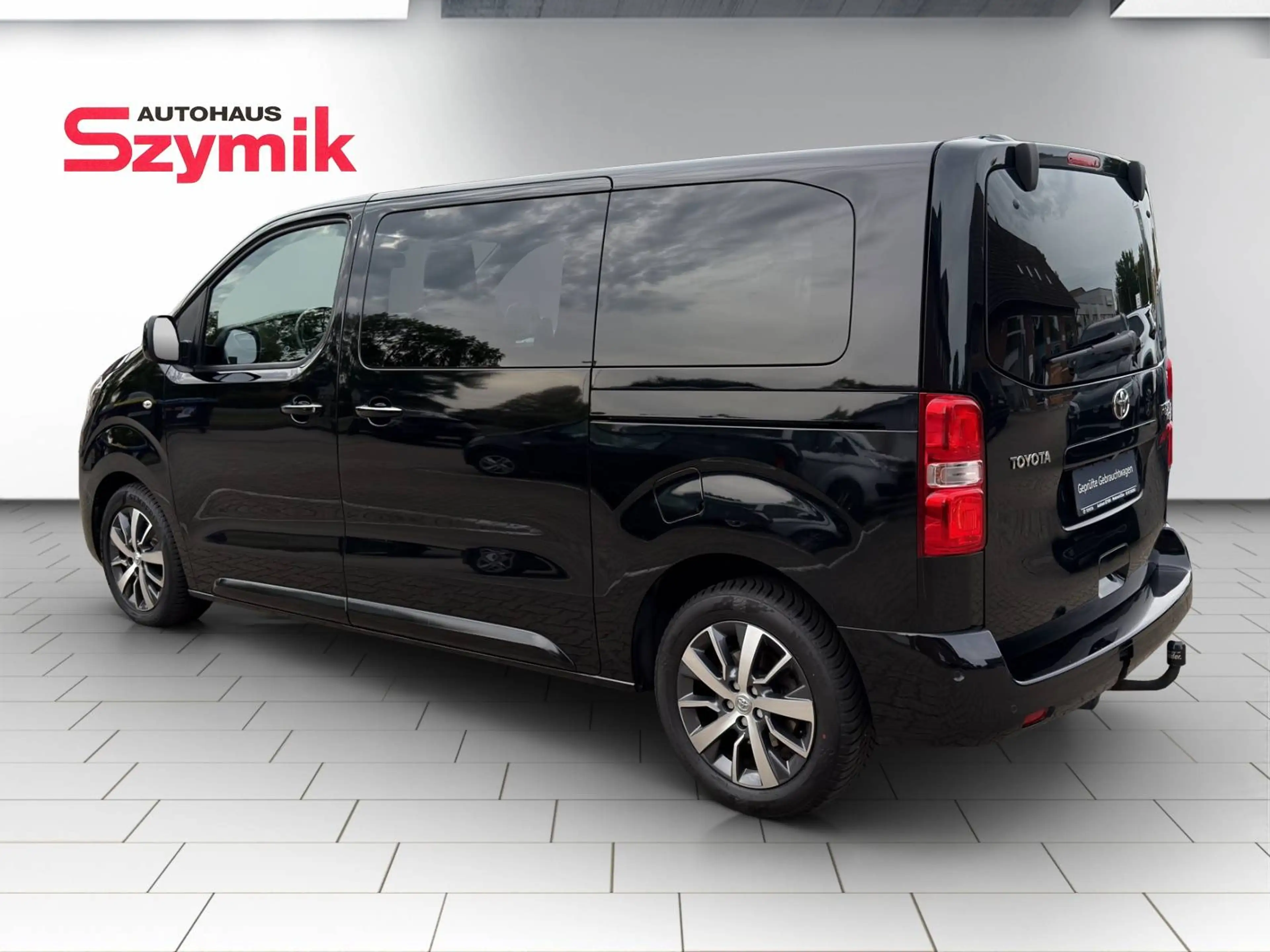 Toyota Proace Proace 2,0-l-D-4D L1 (8-Si.) Verso Team D — photo 3