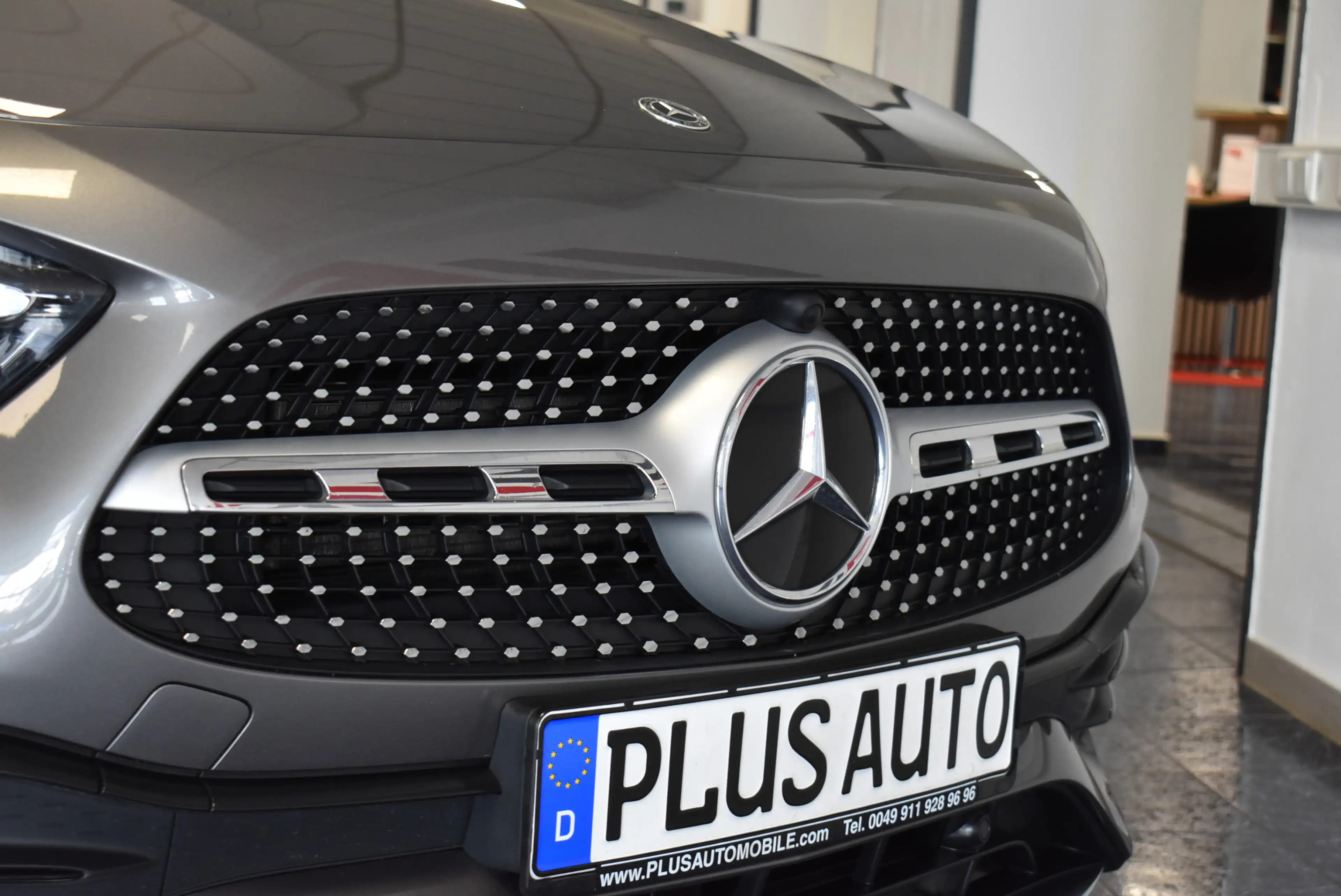 Mercedes-Benz GLA 220 d AMG Line Aut Nav LED Alcant 1-Hand AHK — photo 15