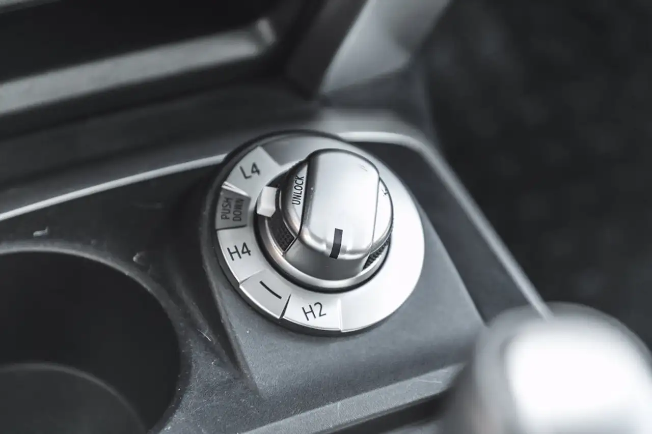 Toyota 4-Runner снимка Toyota 4-Runner