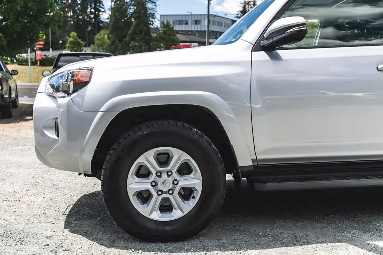 Toyota 4-Runner снимка Toyota 4-Runner
