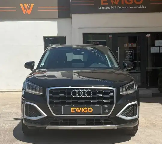 Audi Q2 view 14