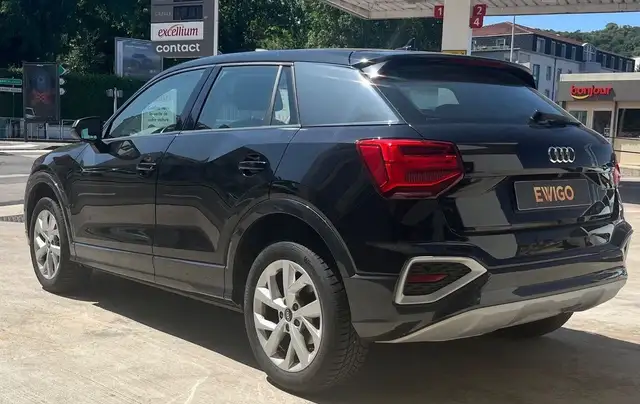 Audi Q2 view 2
