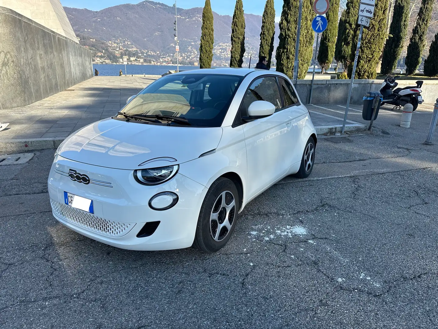 Fiat 500e 500e 42 kWh Apple Car Play - Garanzia fino 10/25 Bianco - 1