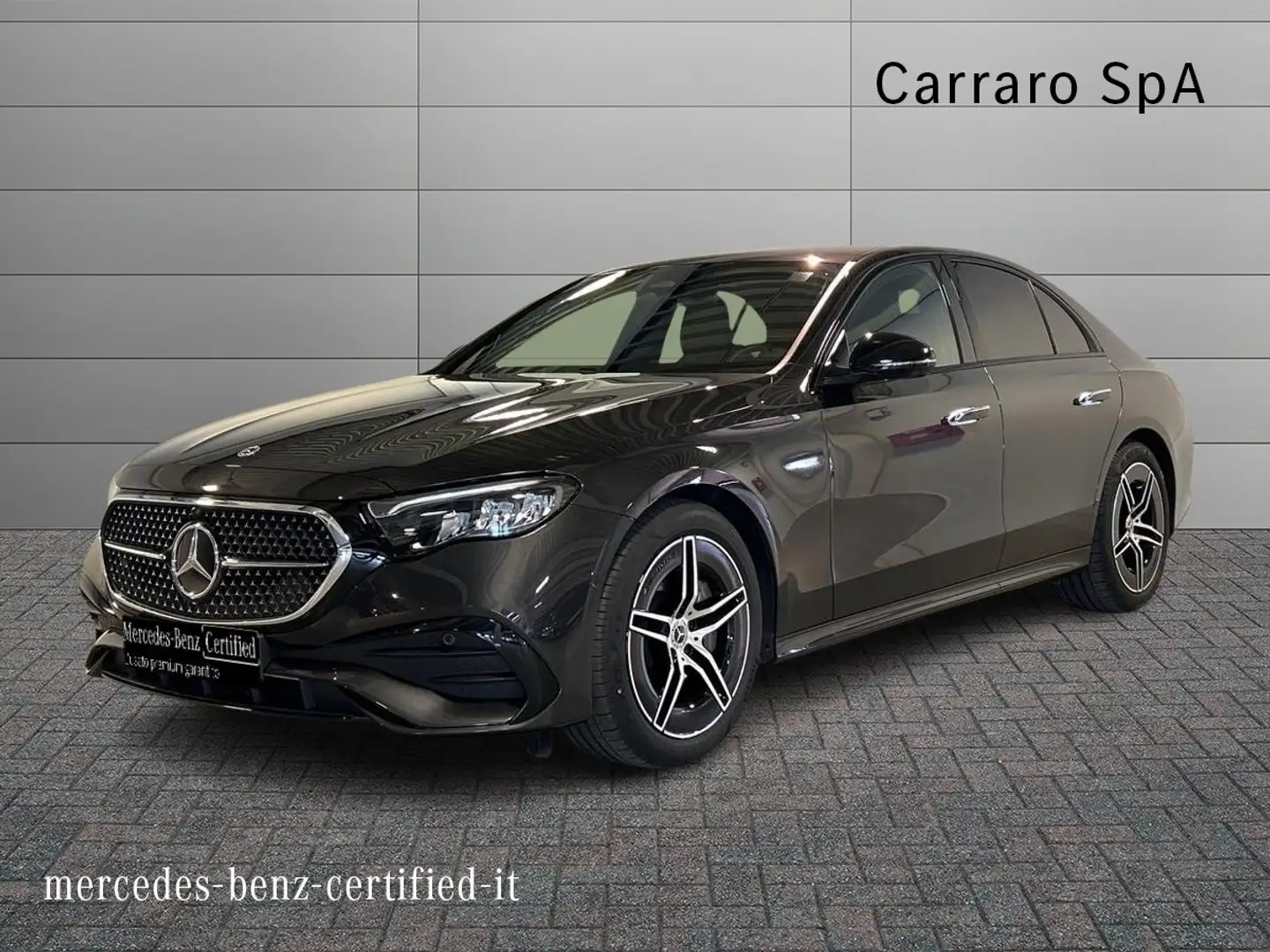 Mercedes-Benz E 220 - E 220 d AMG Line Advanced auto Grijs - 1