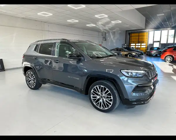 Jeep Compass view 2