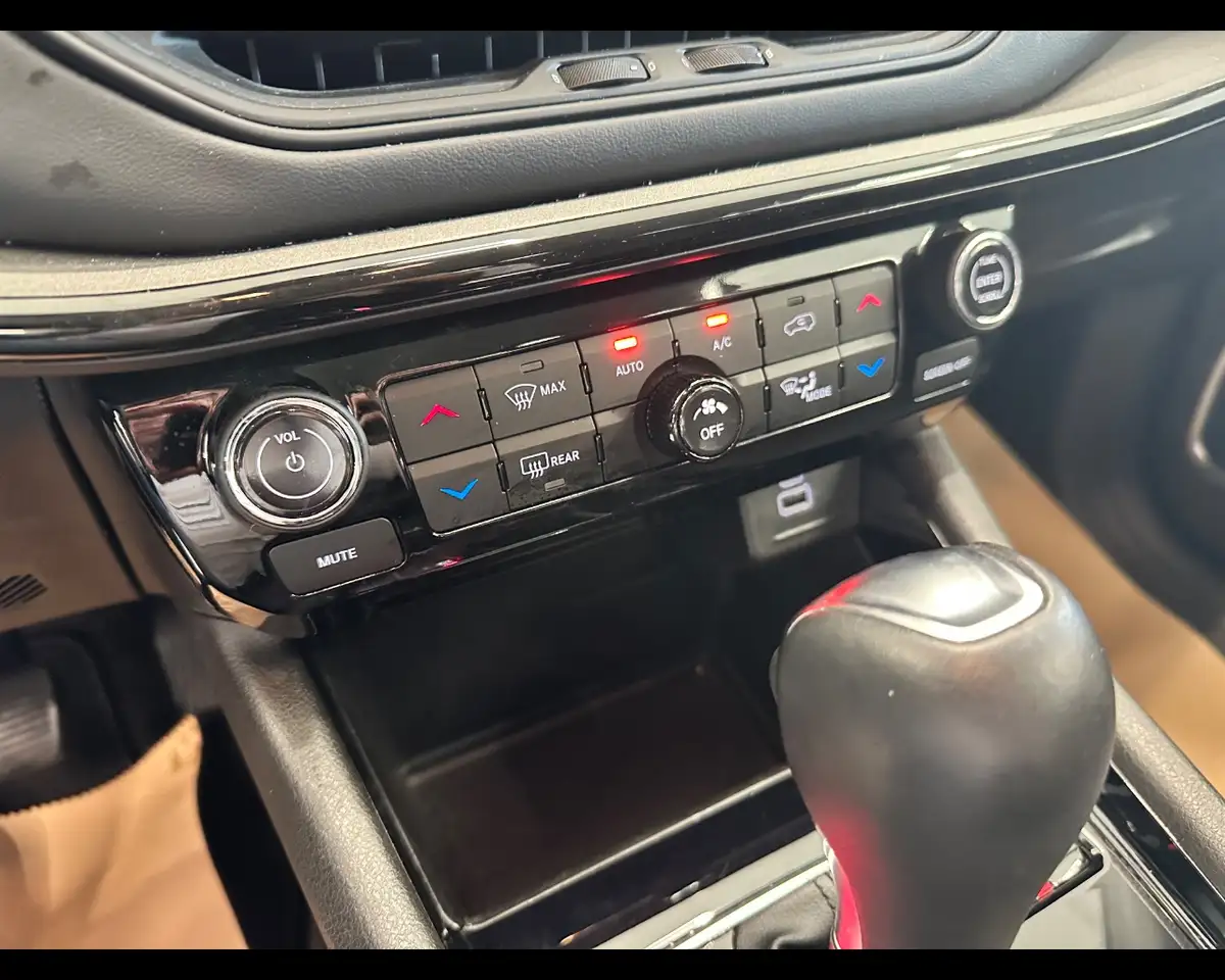 Jeep Compass 1.5 turbo t4 mhev Summit 2wd 130cv dct, миниатюра 14