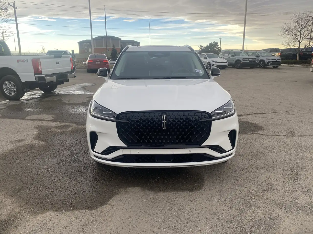 Lincoln Aviator снимка Lincoln Aviator