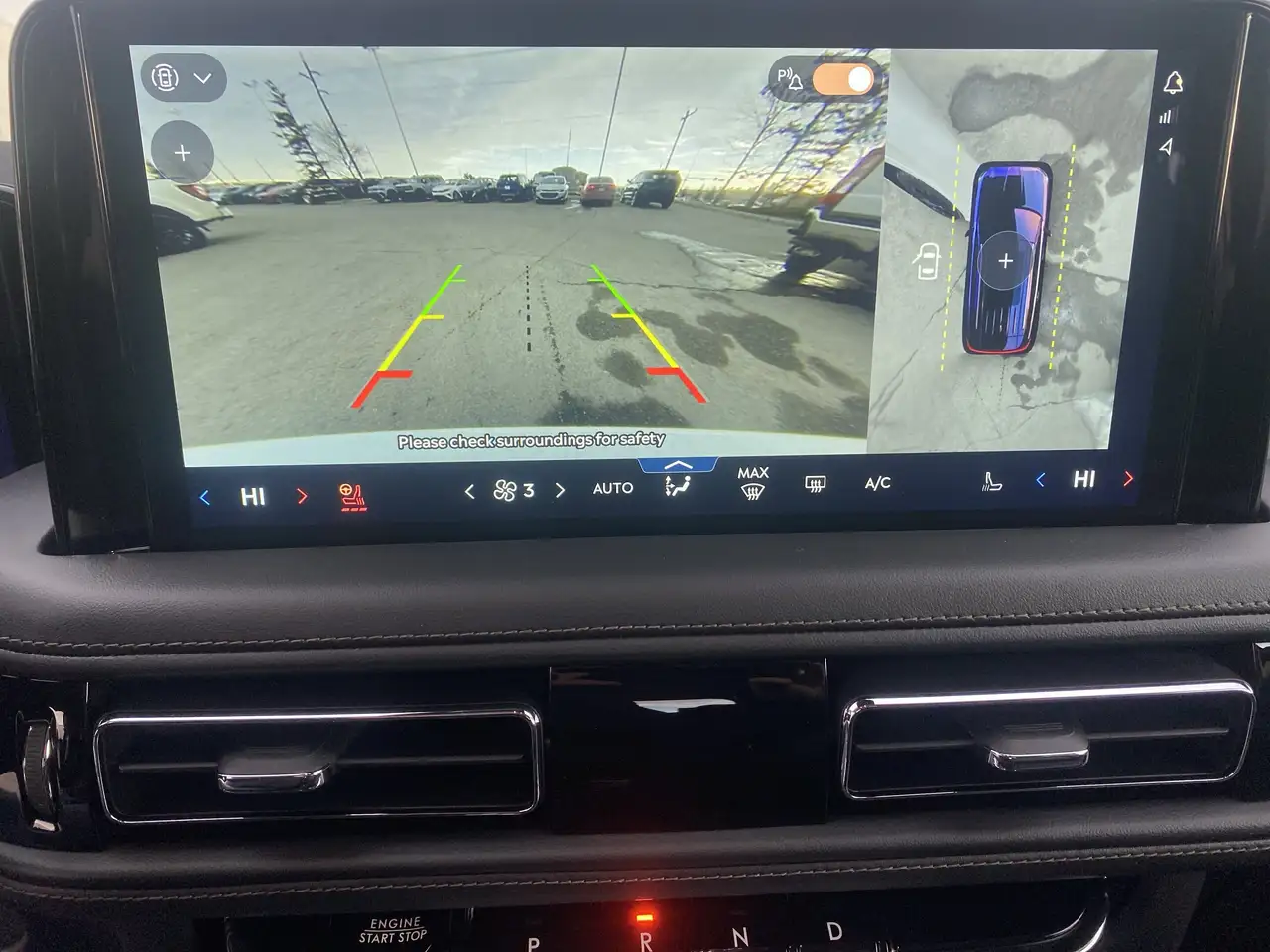 Lincoln Aviator снимка Lincoln Aviator