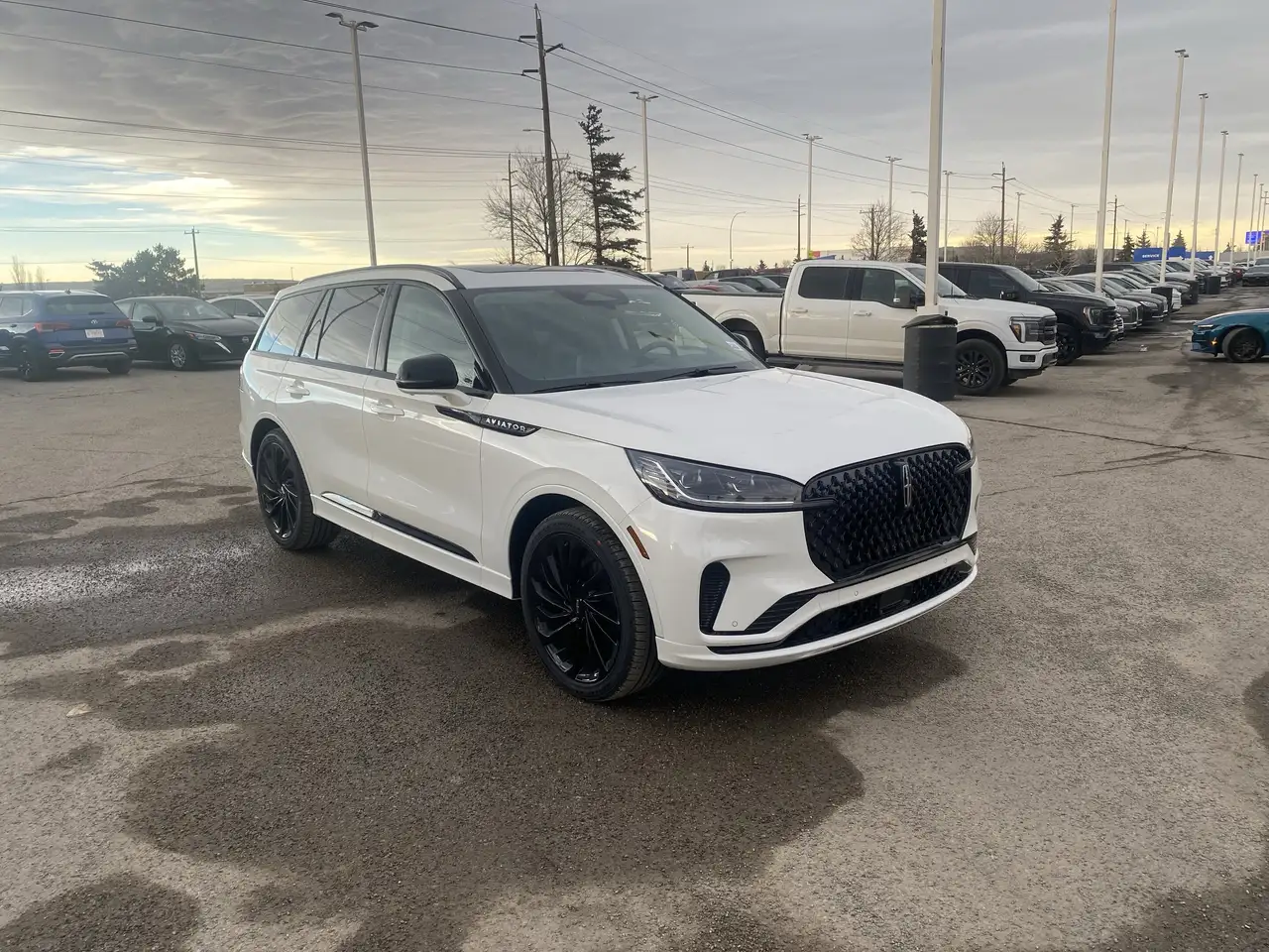 Lincoln Aviator снимка Lincoln Aviator