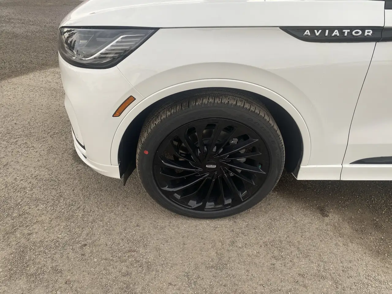 Lincoln Aviator снимка Lincoln Aviator