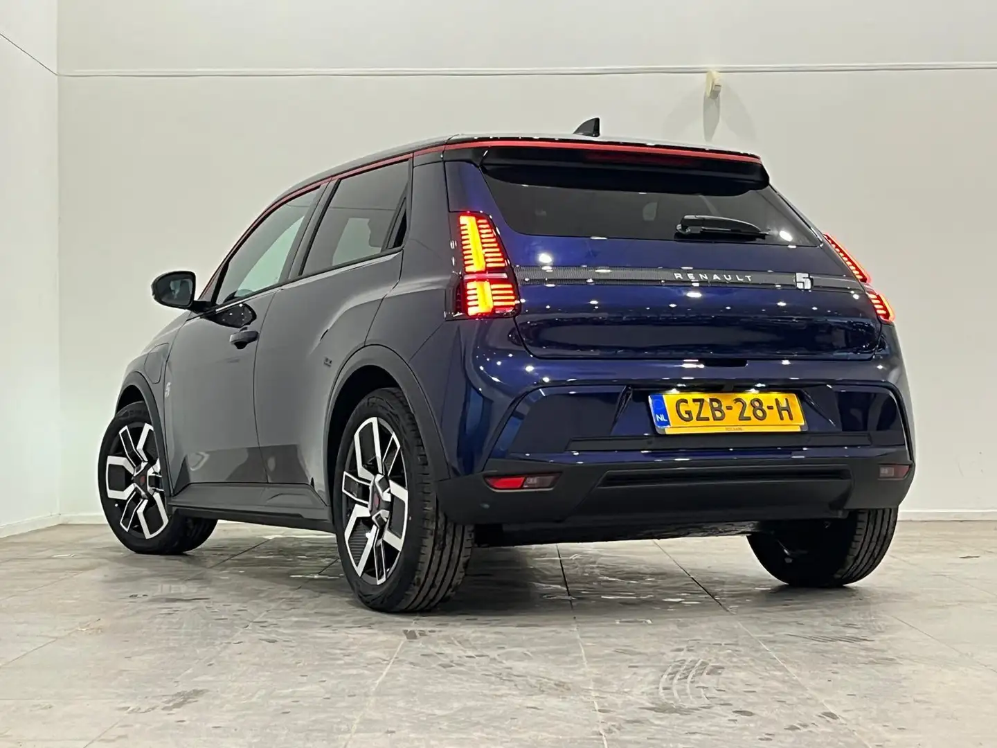 Renault R 5 Techno 52 kWh | Stoel- en stuurverwarming | Apple Blauw - 2