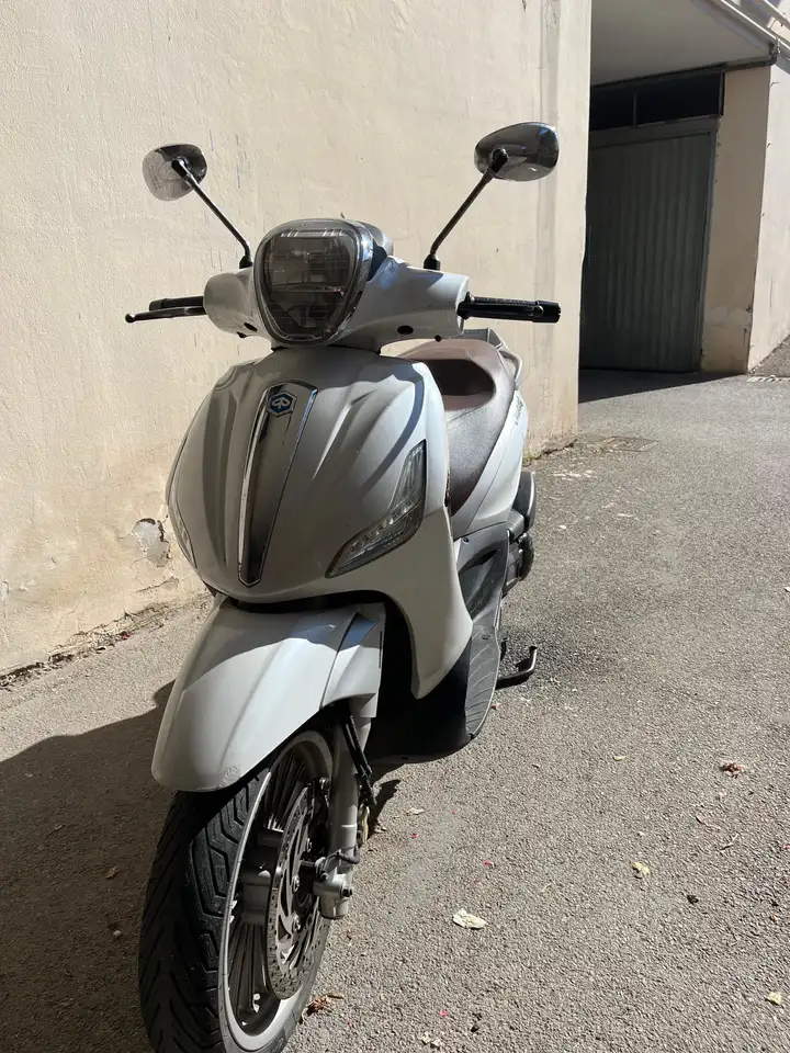 Piaggio Beverly 300