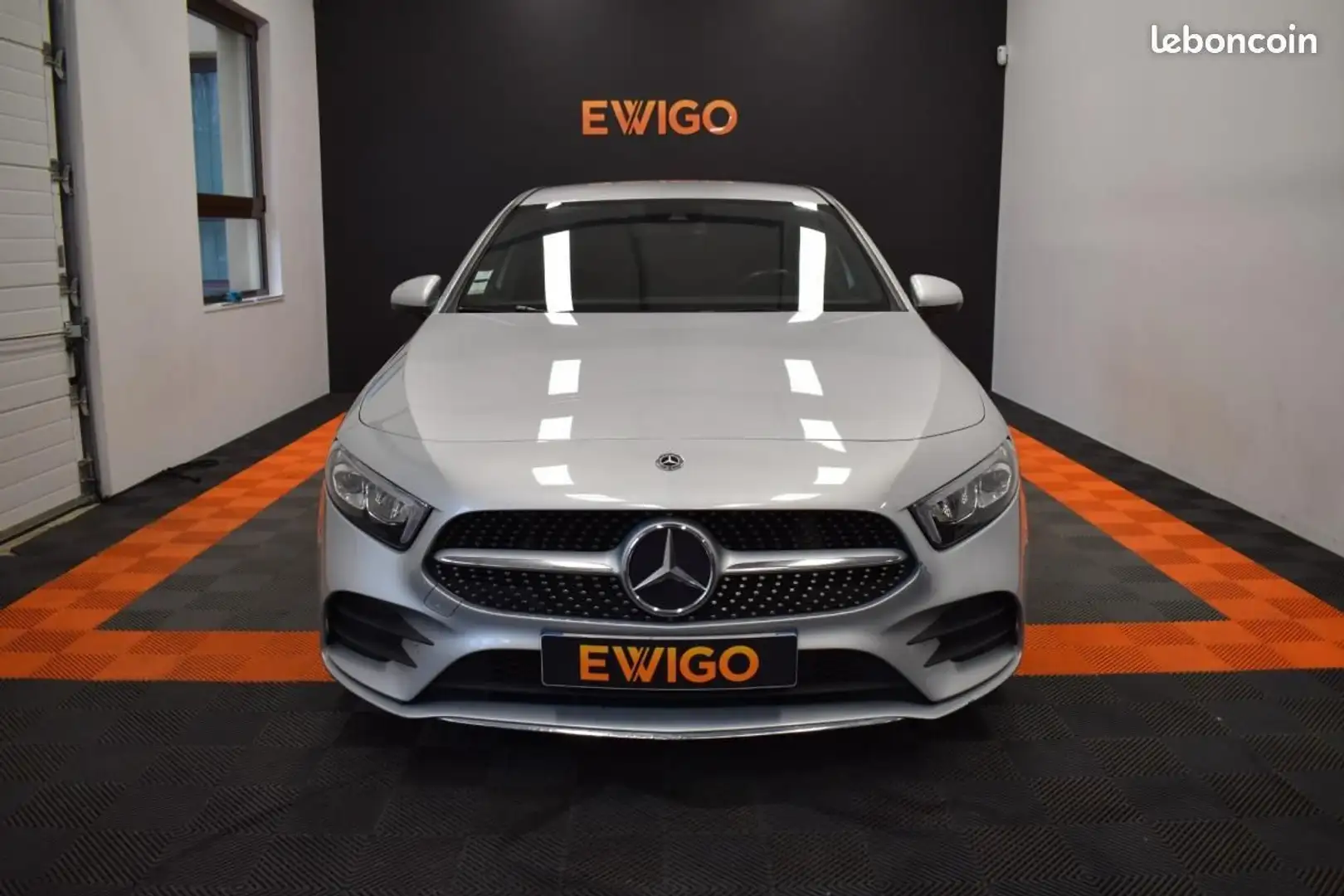 Mercedes-Benz A 180 Mercedes 1.5 180 D 116ch AMG LINE 7G ENTRETIEN COM Gris - 2