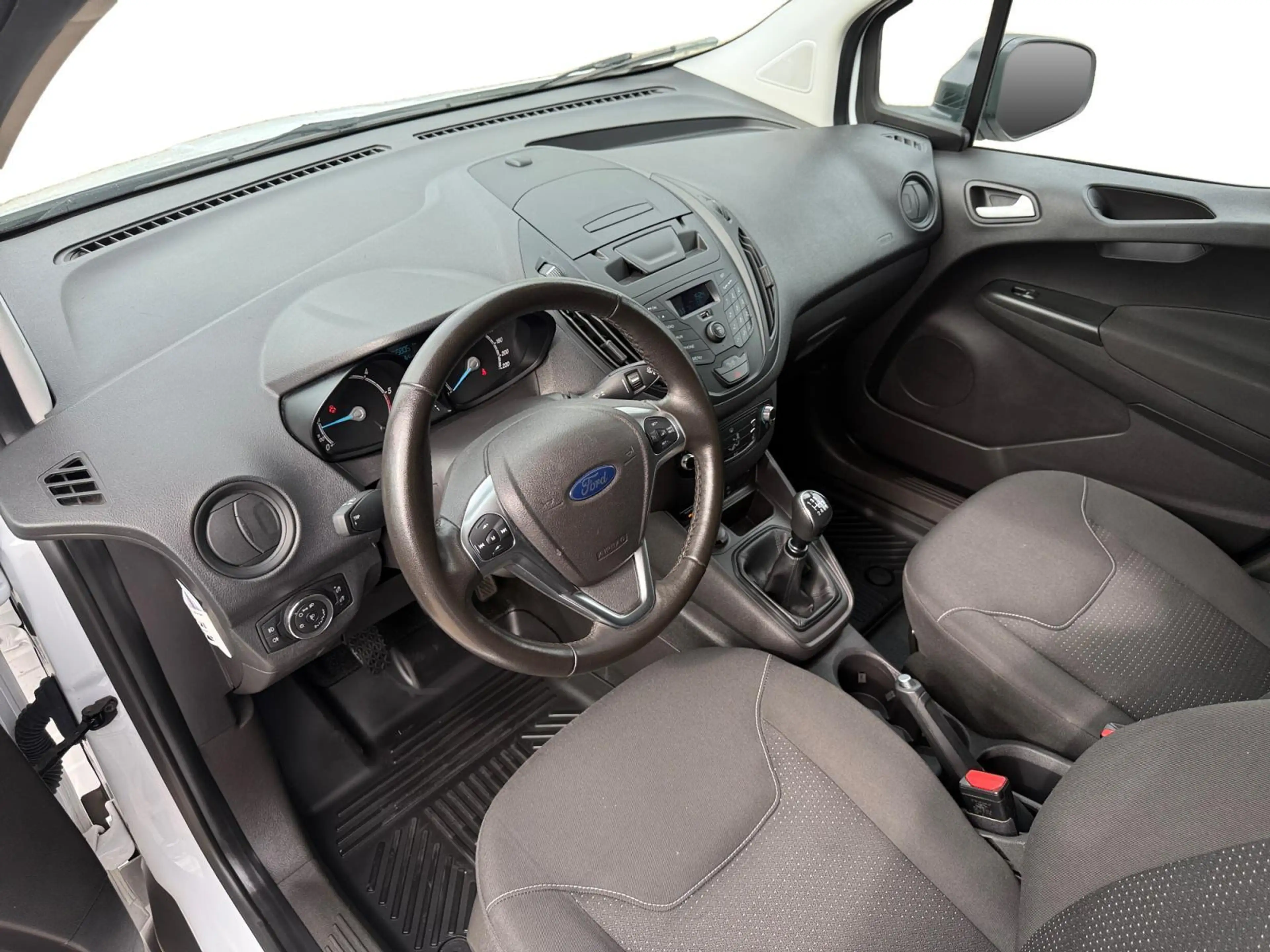 Ford Transit Courier 1.5 TDCI Trend Duratorq S&S Airco | Verwarmbare st — photo 12