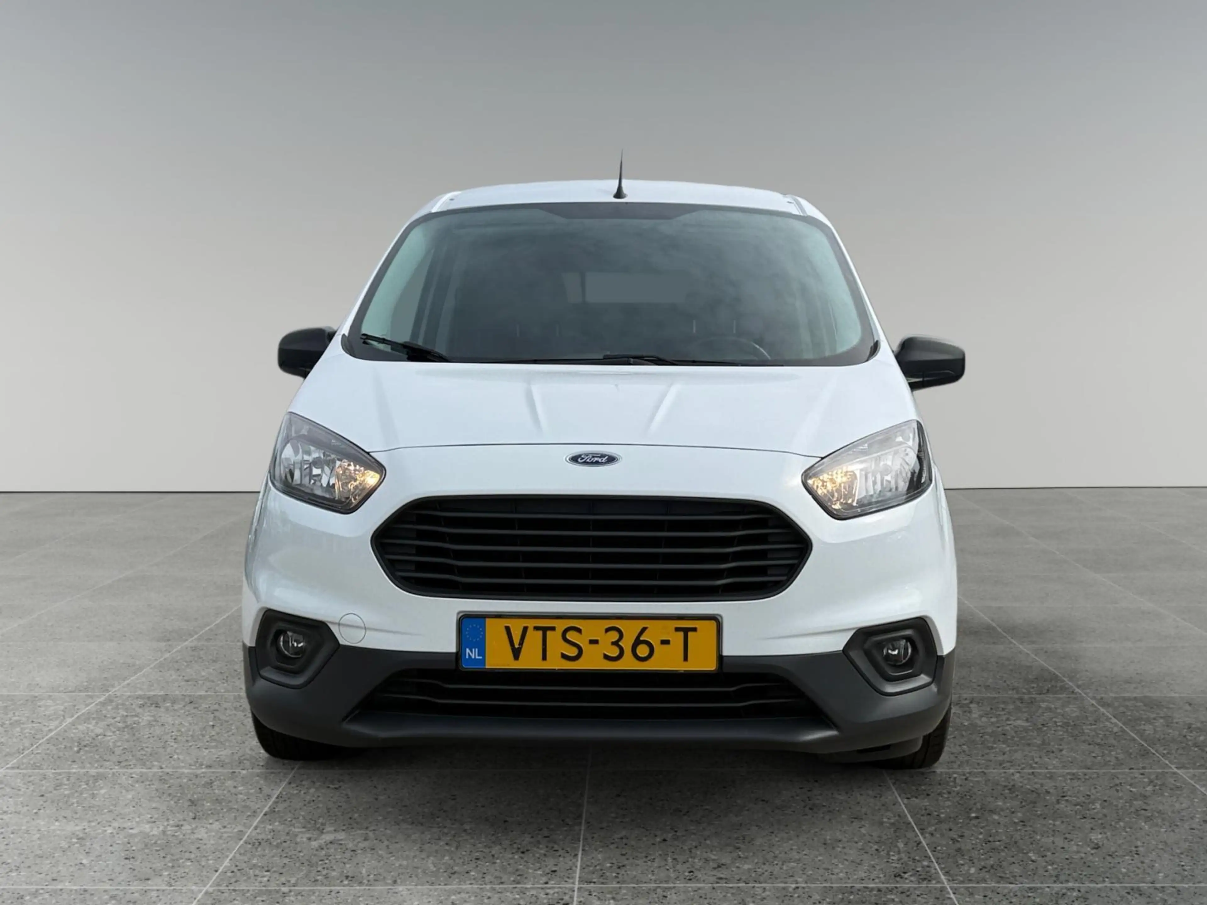 Ford Transit Courier 1.5 TDCI Trend Duratorq S&S Airco | Verwarmbare st — photo 8