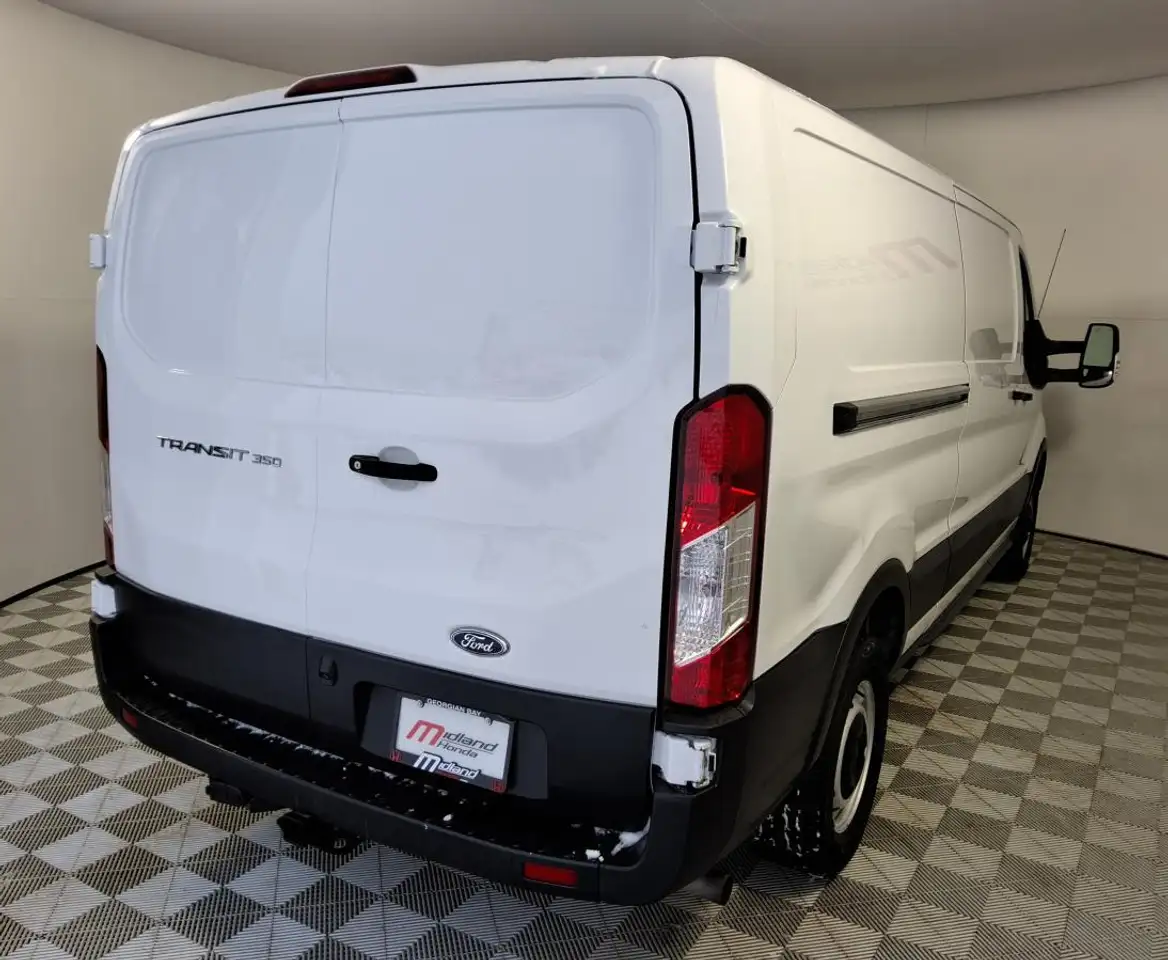 Ford Transit снимка Ford Transit