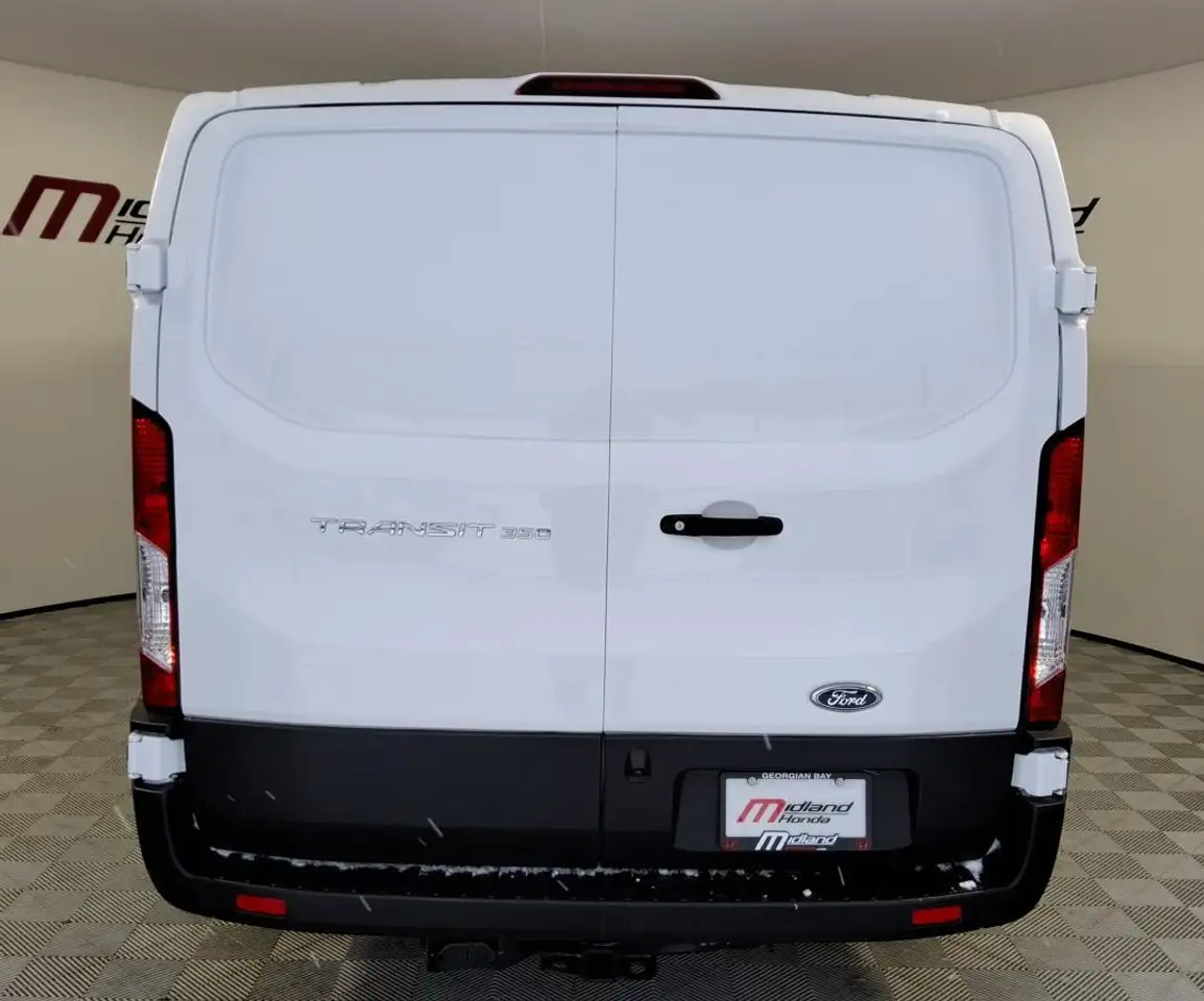 Ford Transit снимка Ford Transit