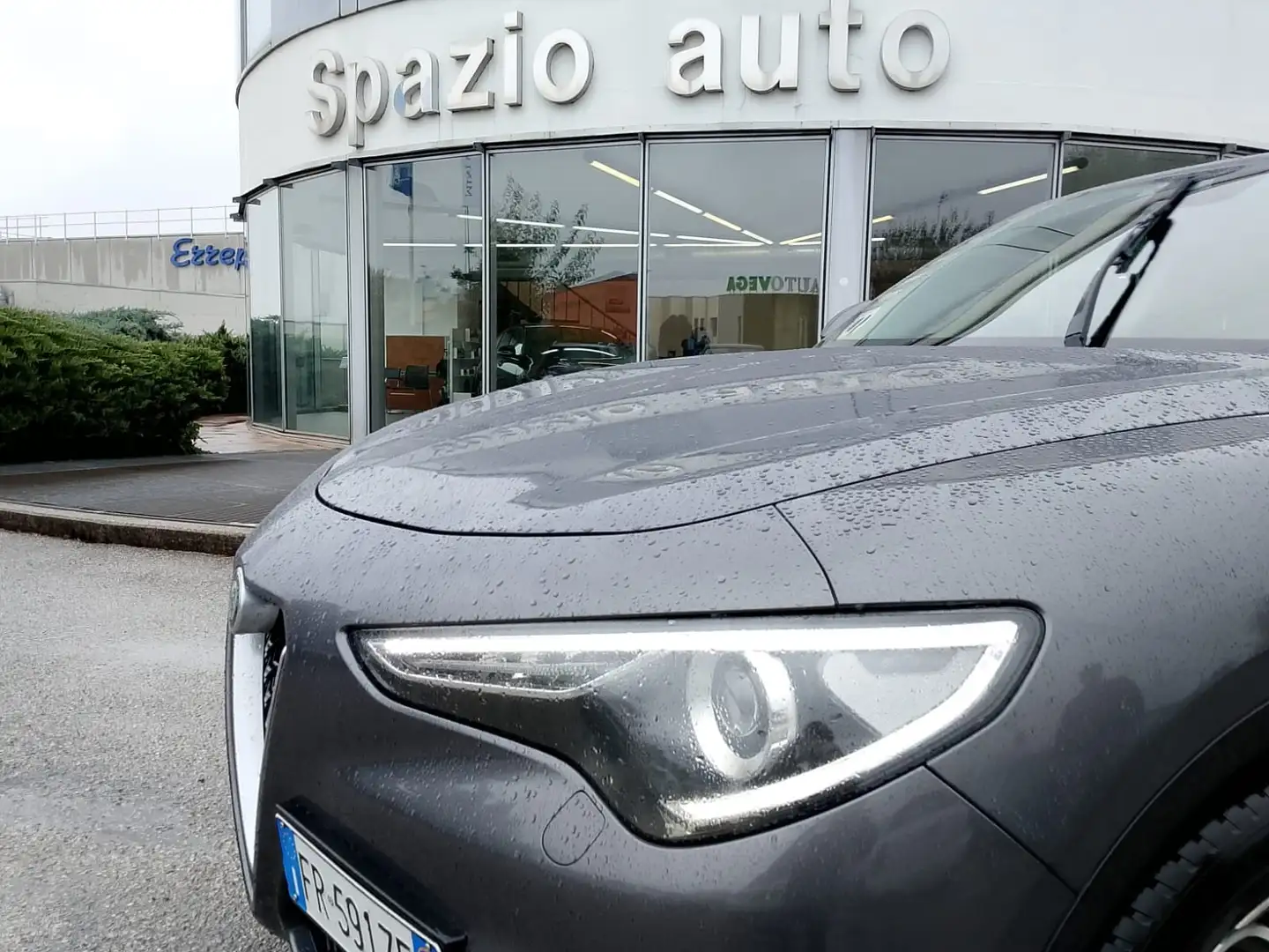 Alfa Romeo Stelvio Stelvio 2017 2.2 t Business Q4 180cv auto Grigio - 2