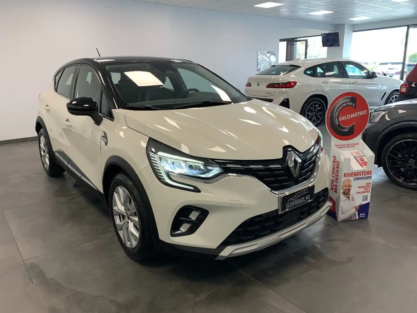 Renault Captur 1.5 Blue dCi Intens Beige - 1
