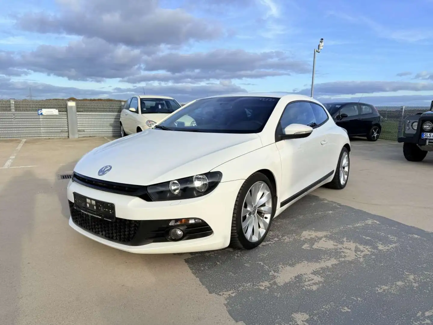 Volkswagen Scirocco 2.0 Tdi 140 Team Blanc - 1