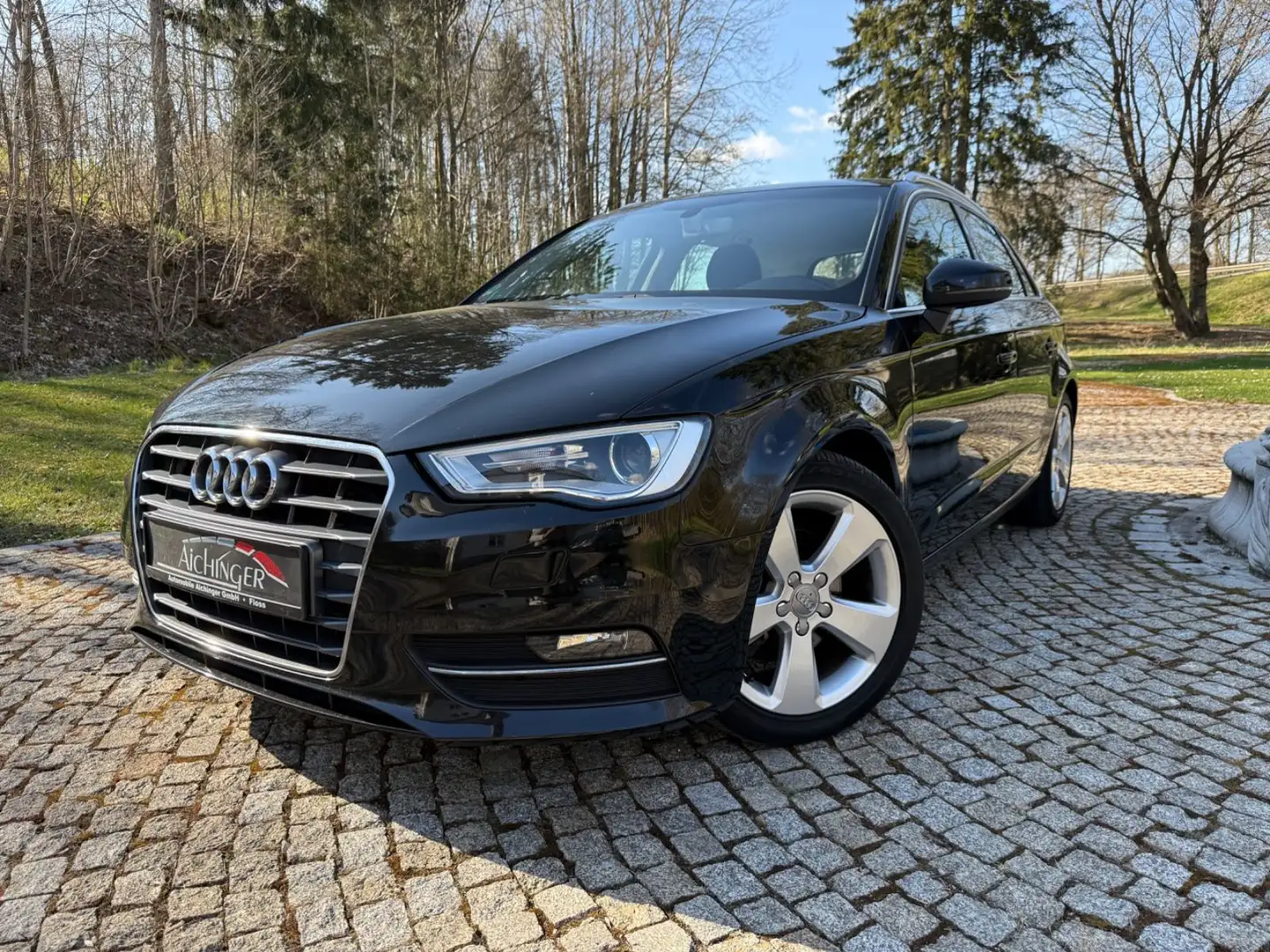 Audi A3 Sportback ambition 2.Hand 8-Fach Navi PDC SHZ Schwarz - 2