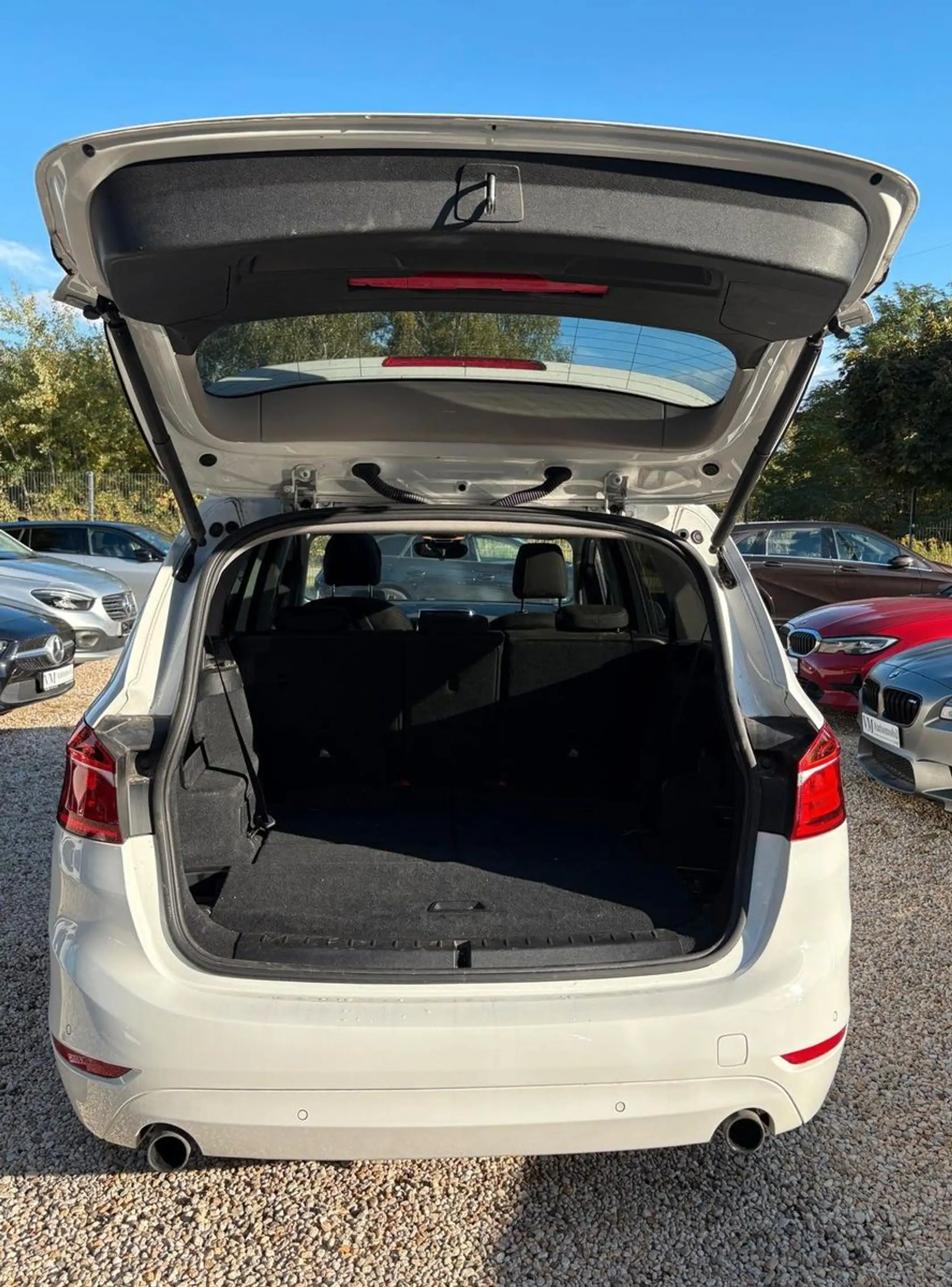 BMW 220 i Gran Tourer Pano*Tempo*SitzHz.*Navi*7Sitz — photo 12