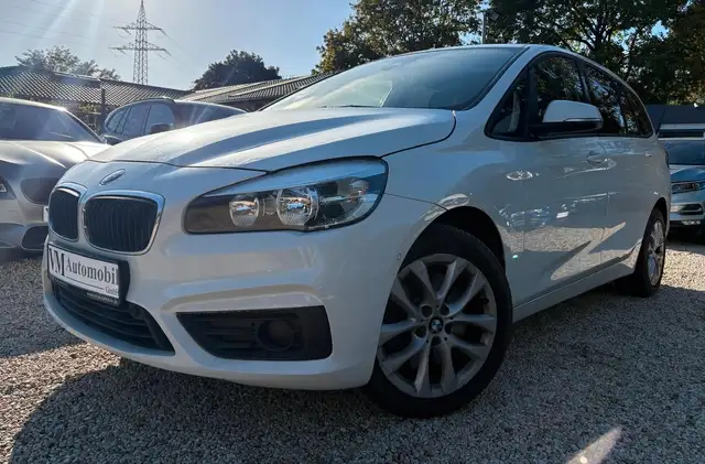 BMW 220 i Gran Tourer Pano*Tempo*SitzHz.*Navi*7Sitz