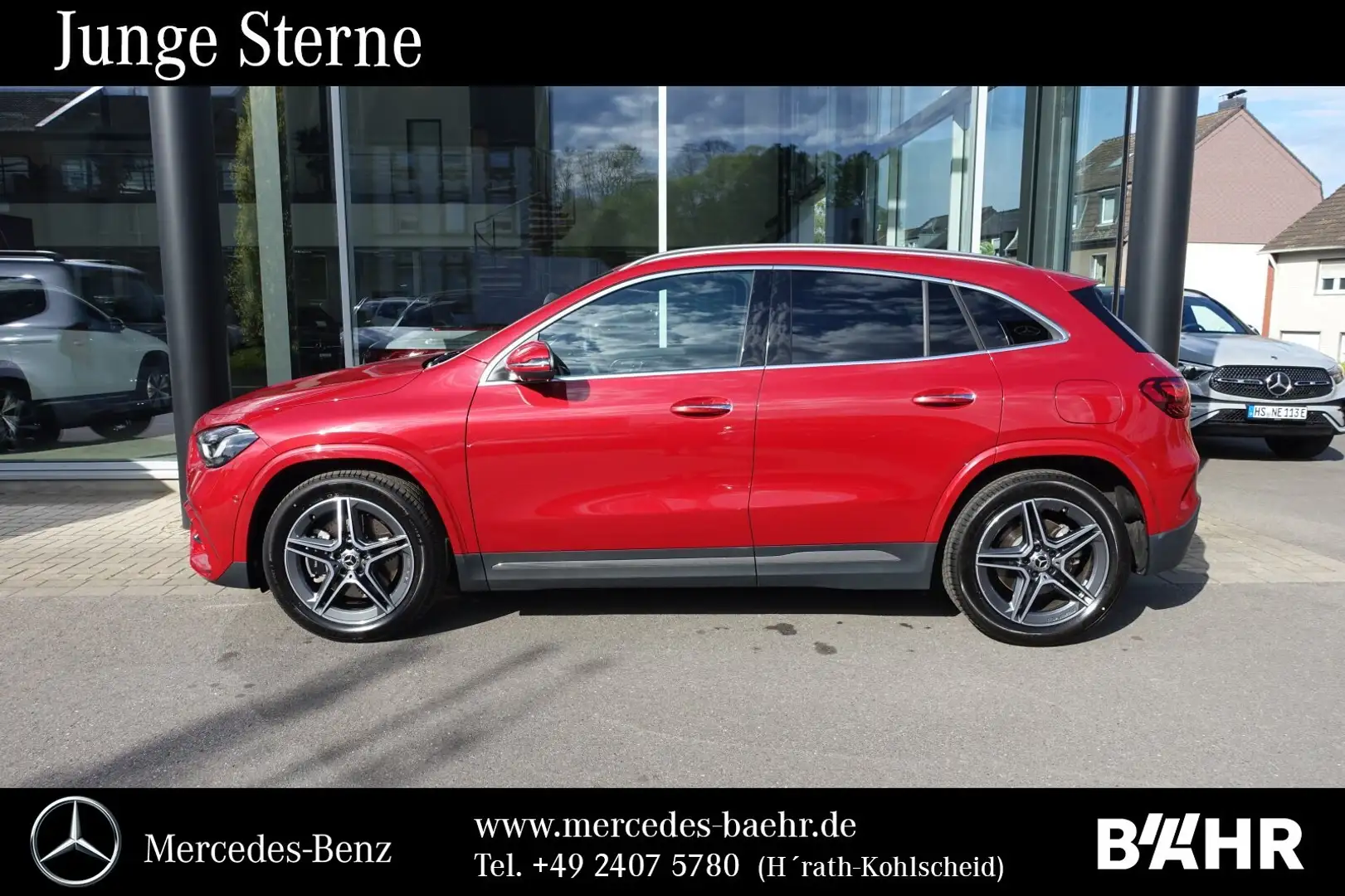 Mercedes-Benz GLA 220 GLA 220 d 4M AMG/MBUX/LED/Distronic/Burmester Navi Červená - 2