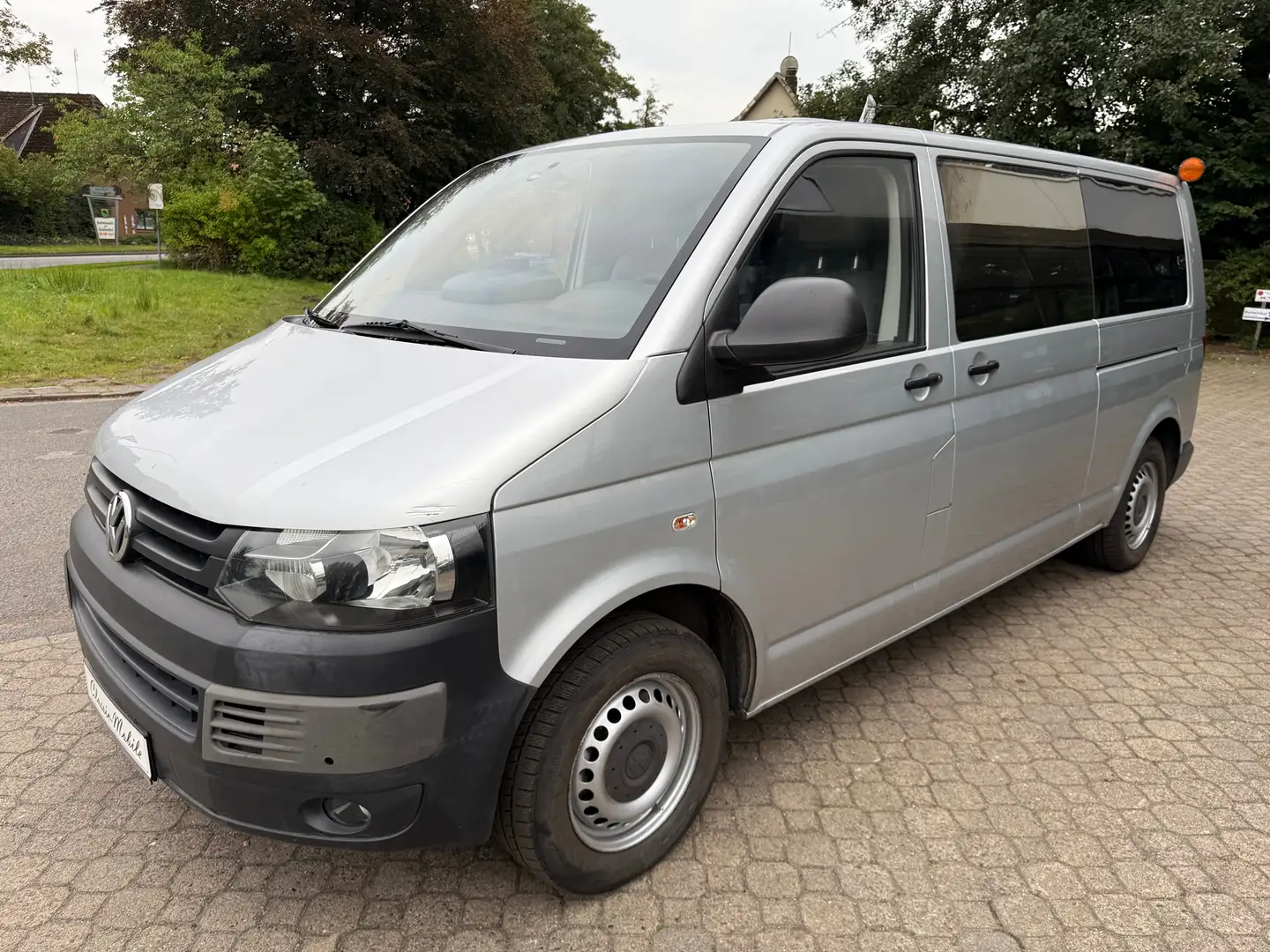 Volkswagen T5 Kombi Transporter Lang 2.0 TDI *DSG*1.Hand*Scheckheft* Silber - 2