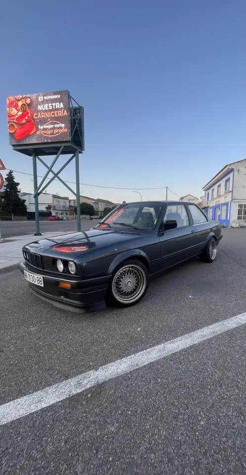 BMW 318i S, foto 1