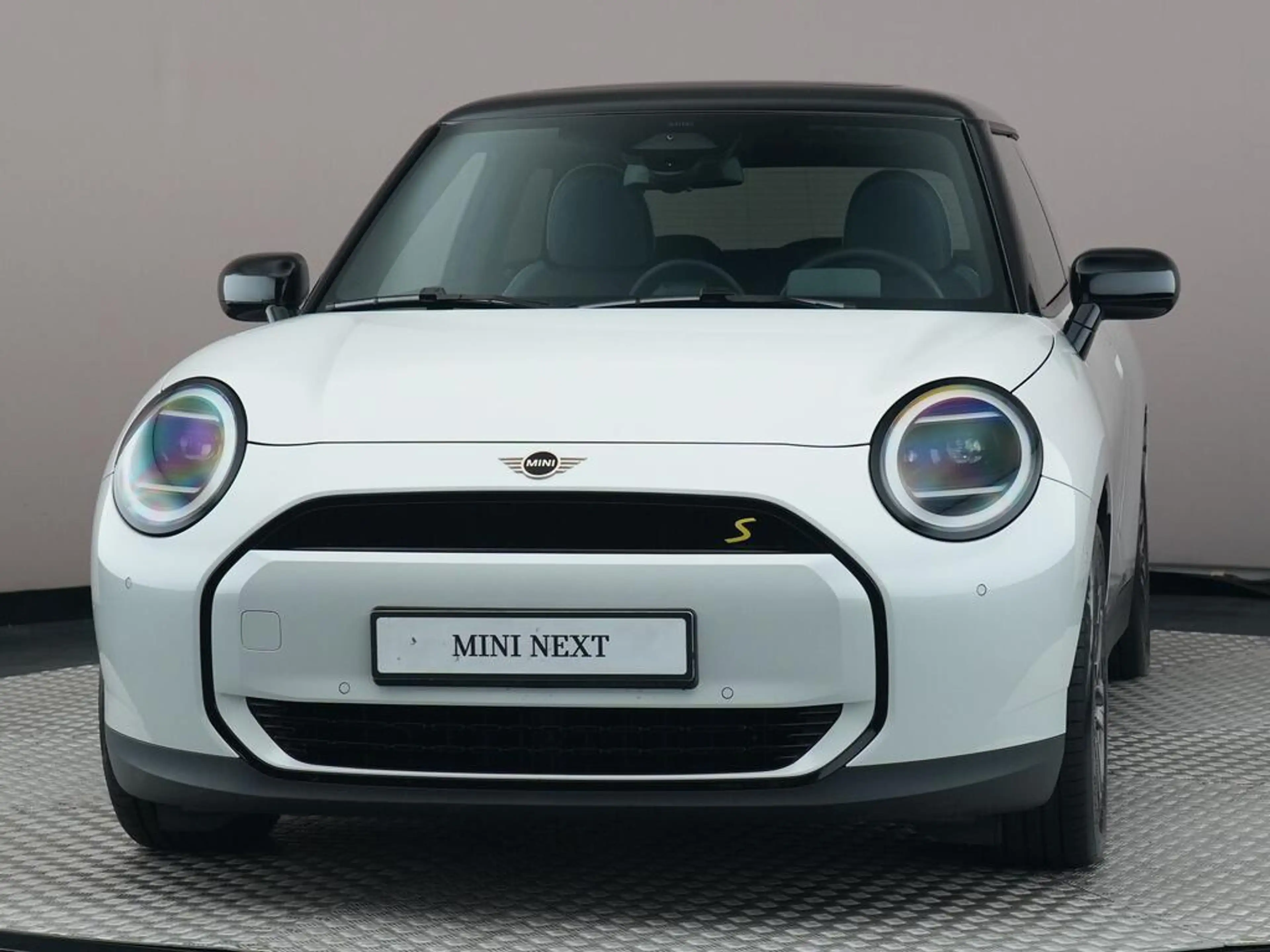 MINI Cooper SE 3-Deurs Classic M 54.2 kWh — photo 2