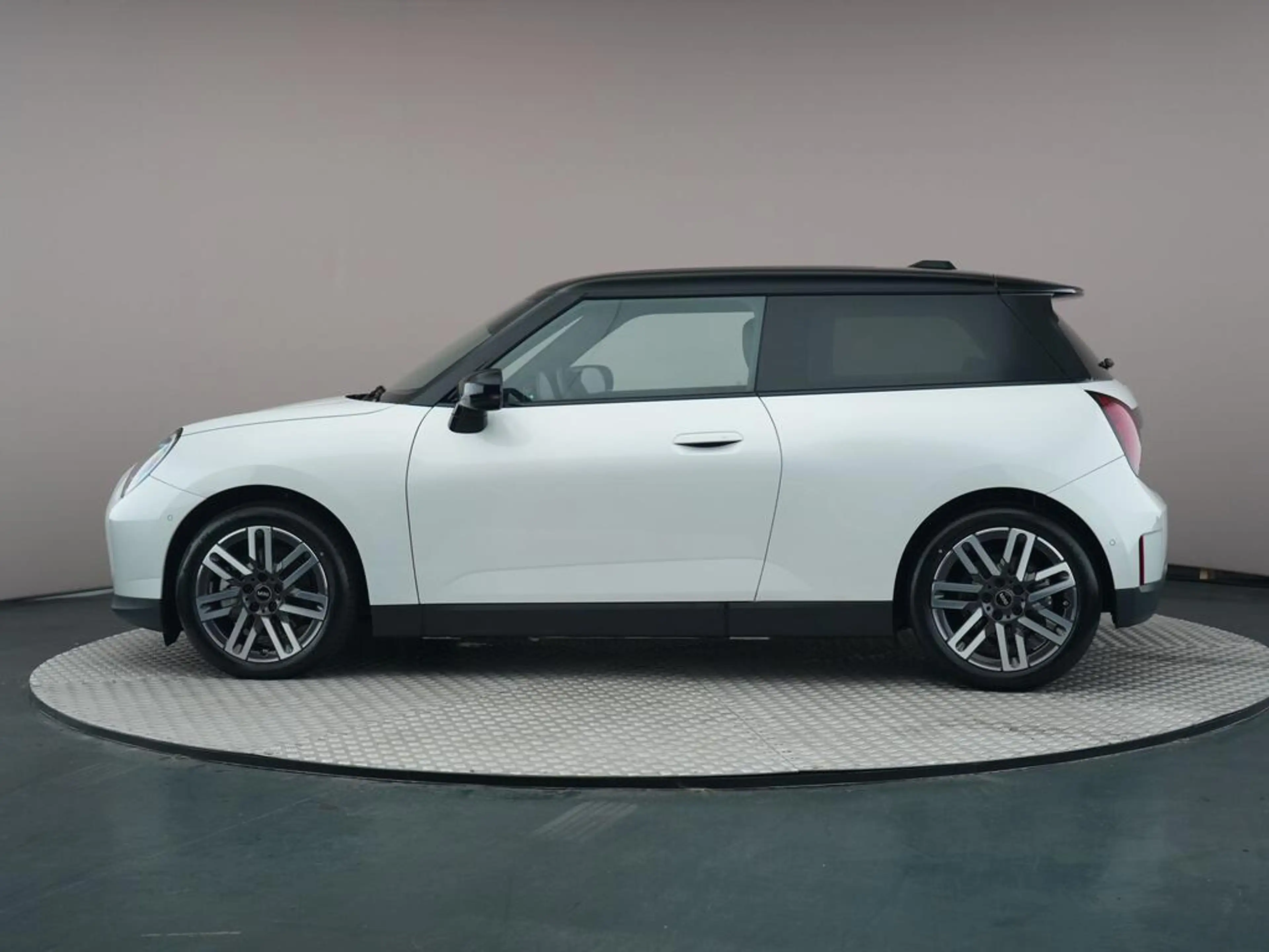 MINI Cooper SE 3-Deurs Classic M 54.2 kWh — photo 8