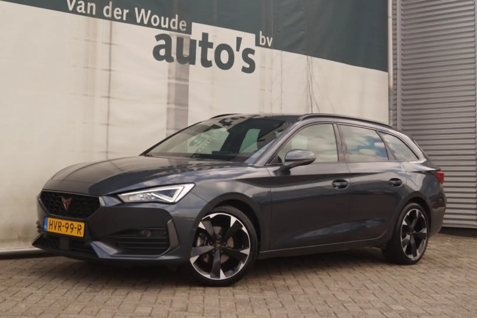 CUPRA Leon Sportstourer 1.5 eTSI 150pk DSG Business Editon Pl Grijs - 2