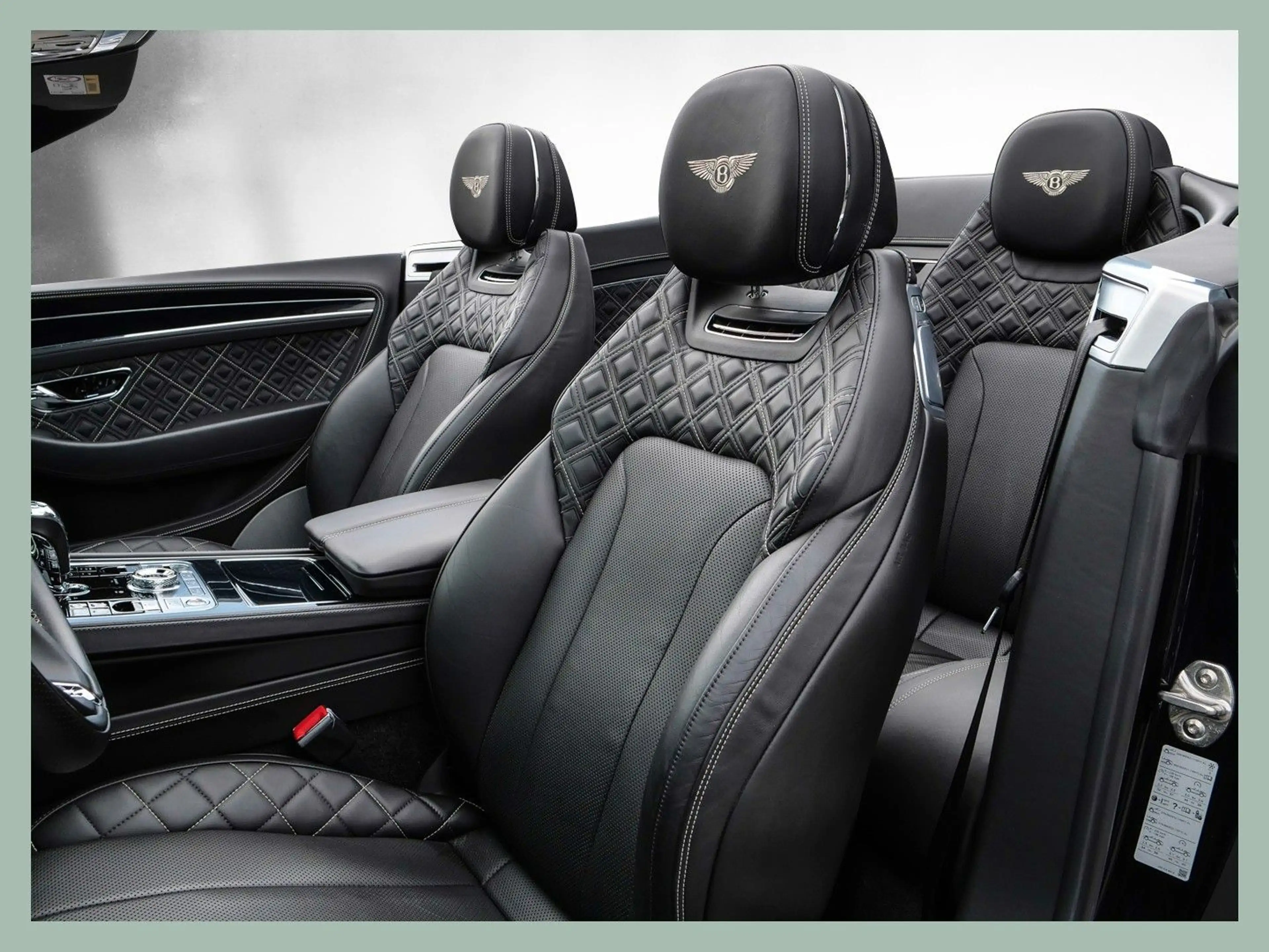 Bentley Continental GTC W12 // BENTLEY DÜSSELDORF — photo 14