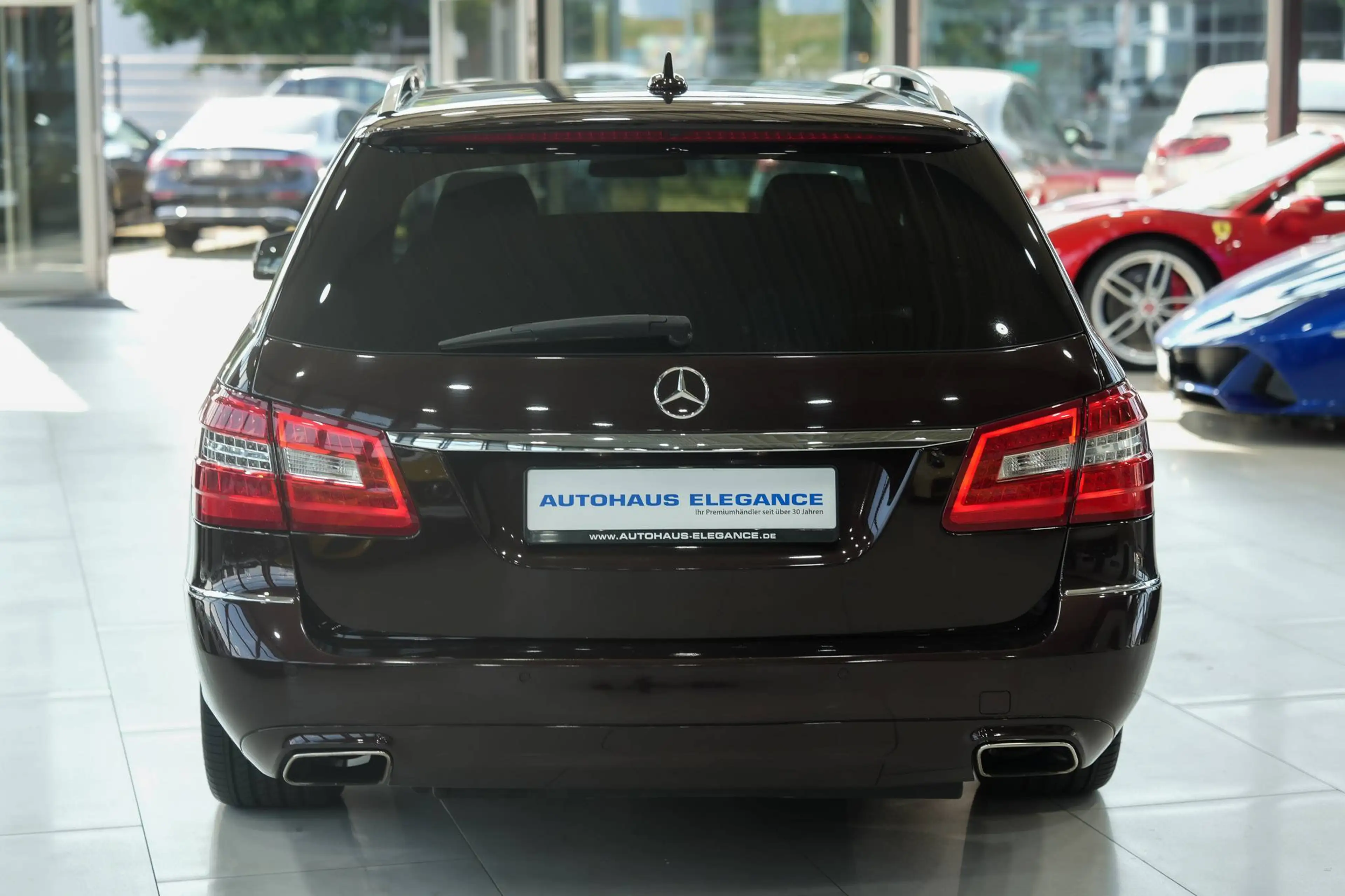 Mercedes-Benz E 250 T-Modell BlueEfficiency*SPORT-PAKET*LUFT.F — photo 5
