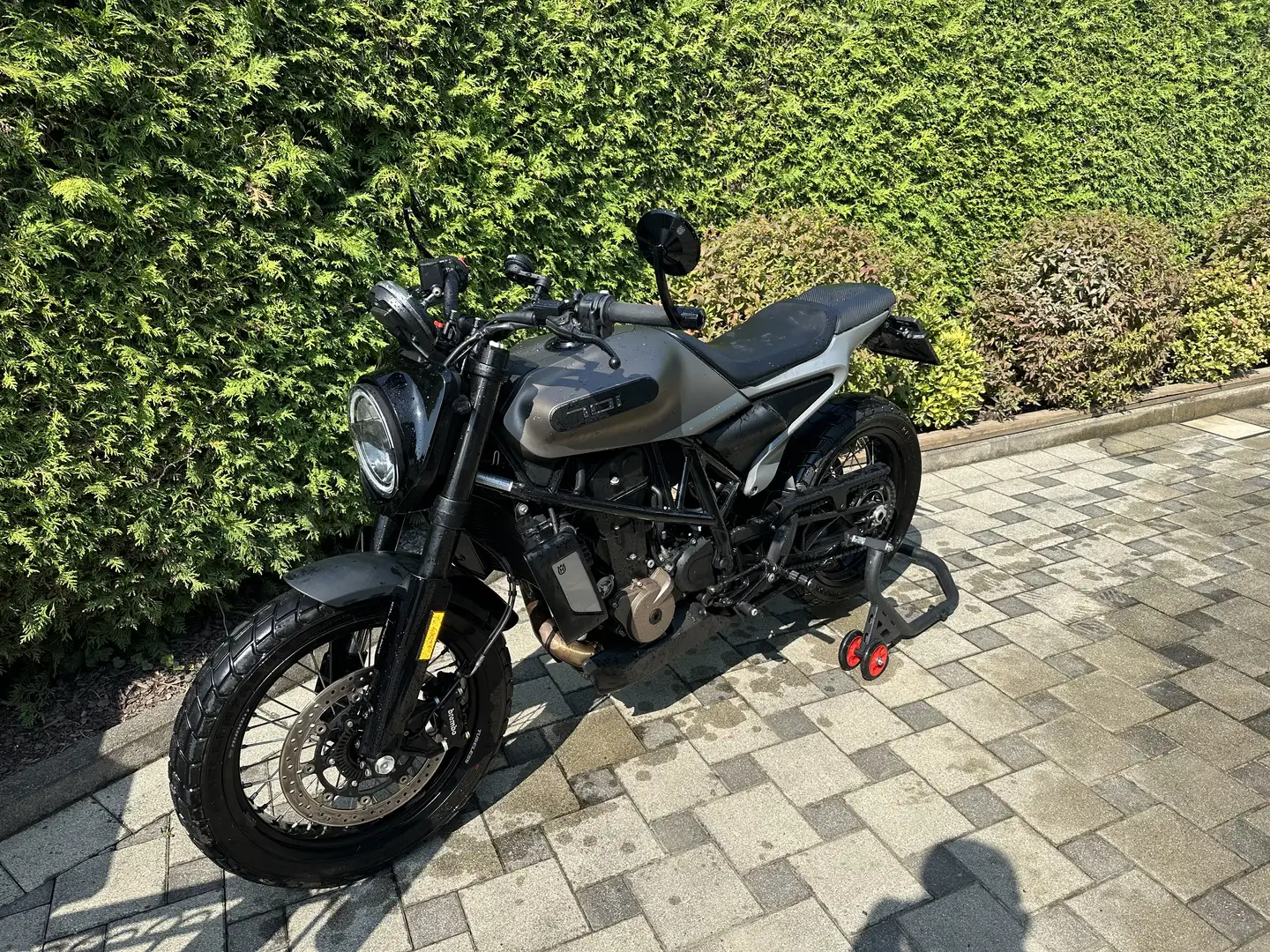 Husqvarna Svartpilen Husqvarna 701 Svartpilen Style Edition Gri - 1